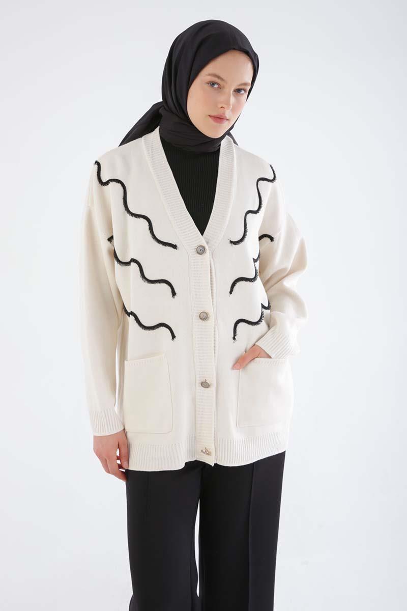 Krem-Püskül Nakışlı V Yaka Triko Hırka