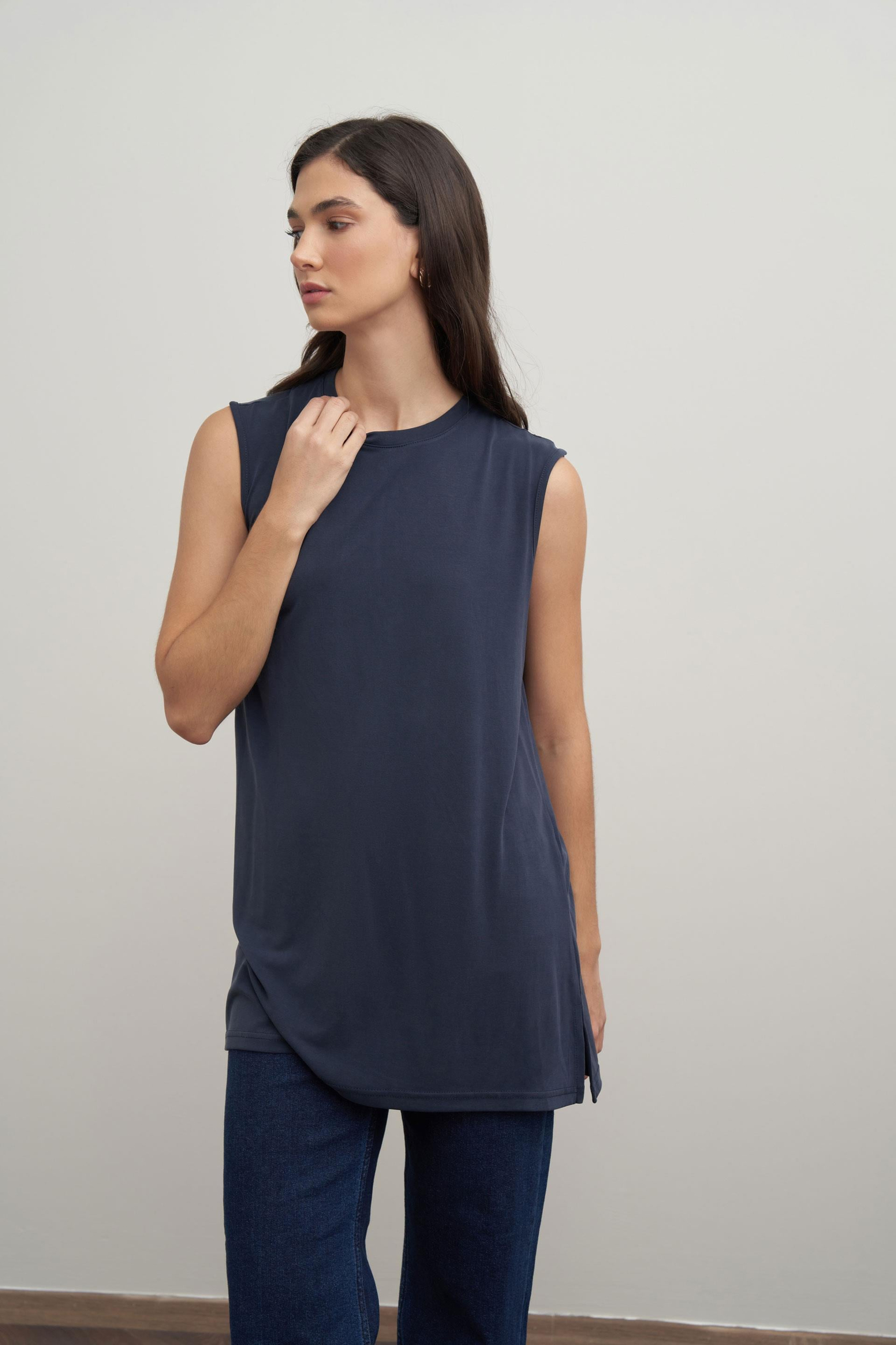 Navy-Basic Sleeveless Underdress Tunic