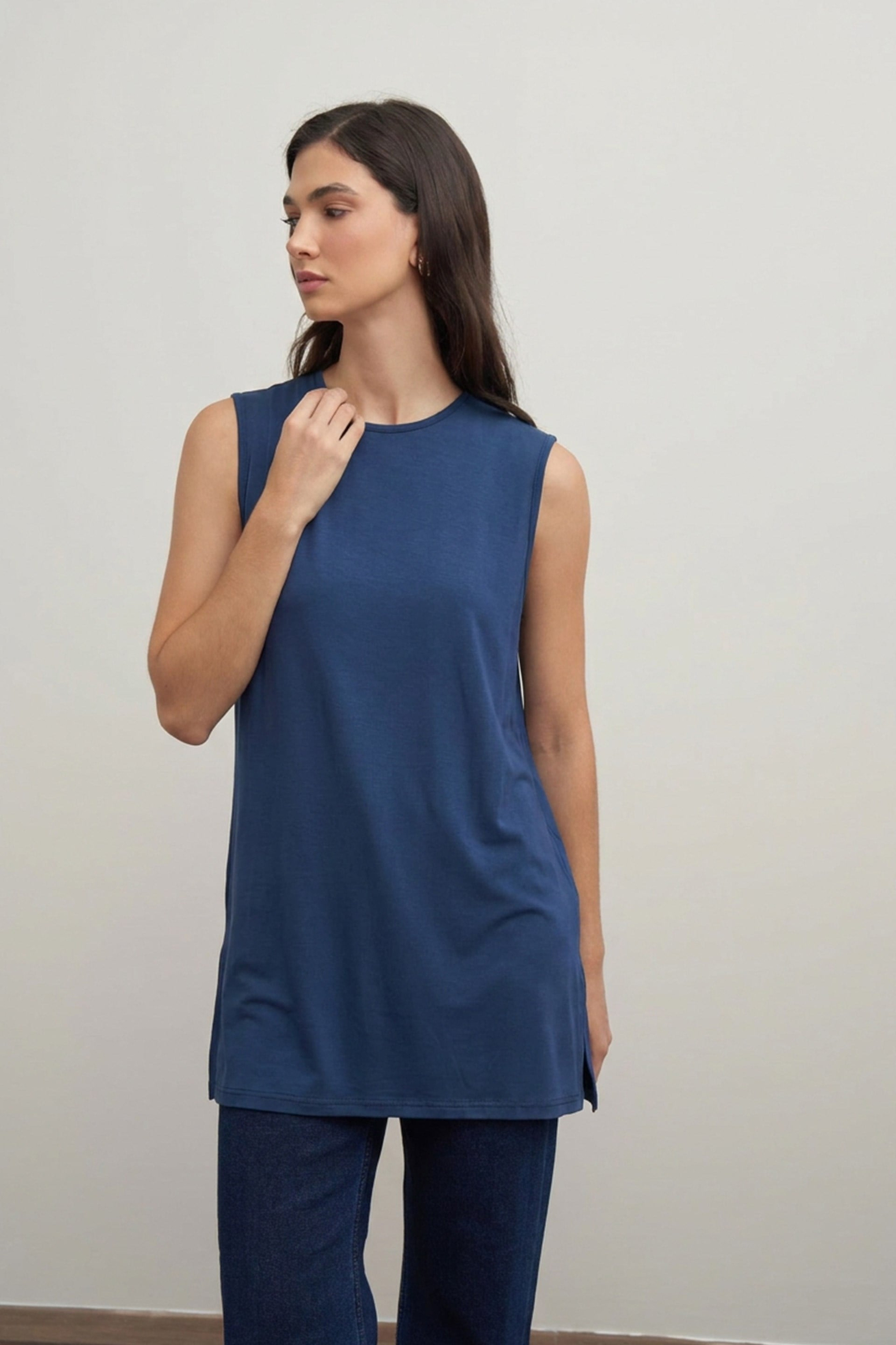 Navy-Basic Sleeveless Underdress Tunic