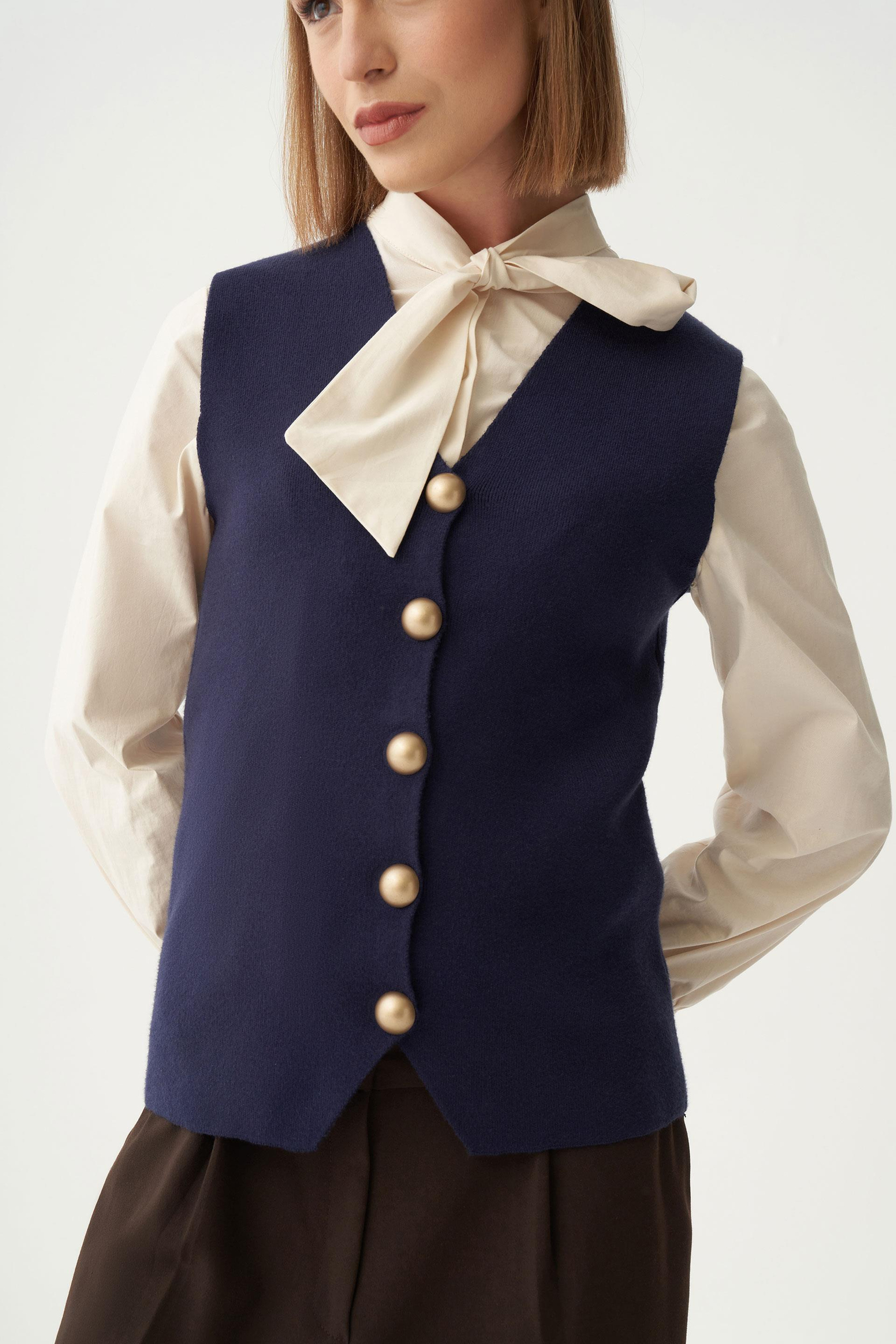 Lacivert-Dügmeli V Yaka Triko Hırka