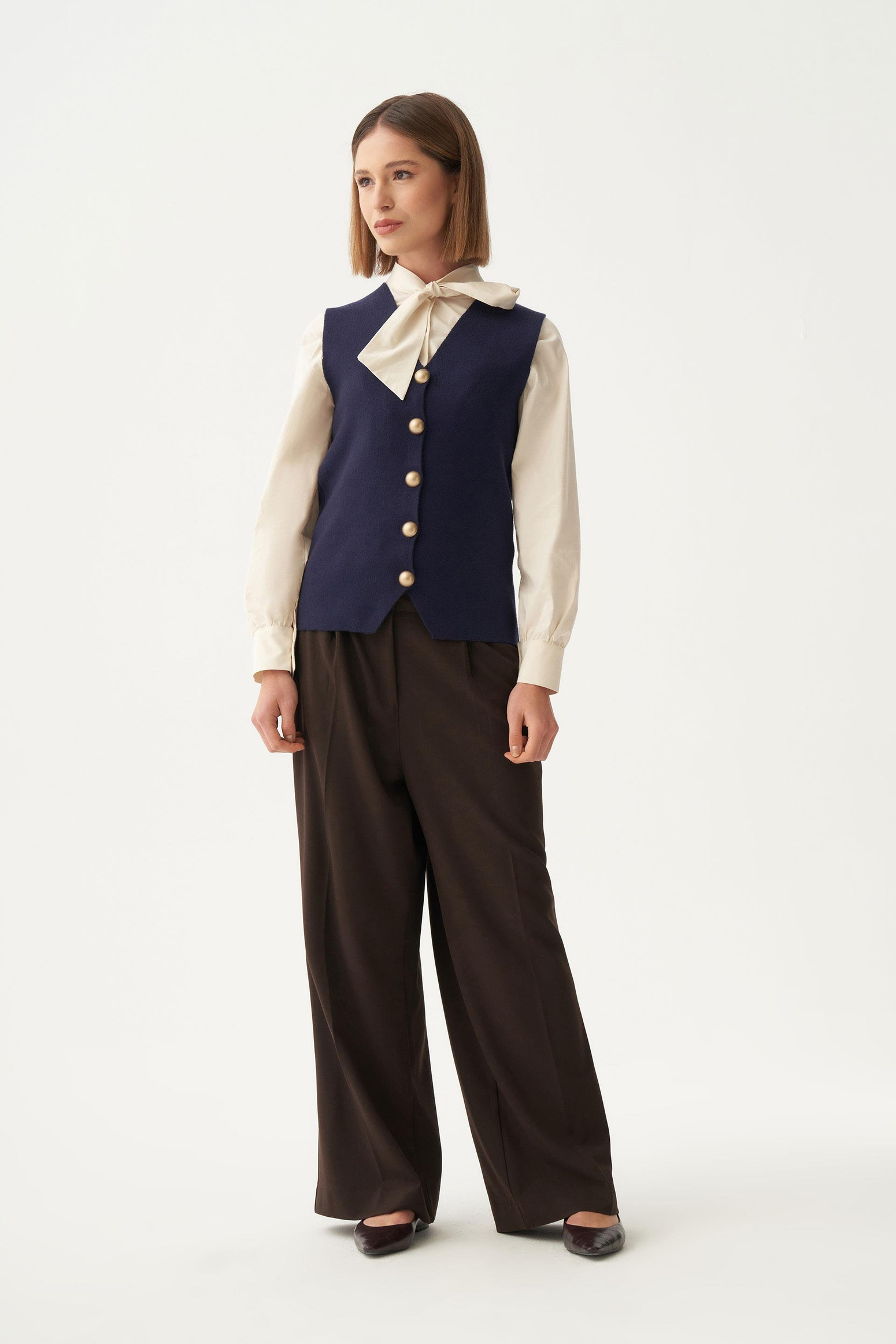 Lacivert-Dügmeli V Yaka Triko Hırka