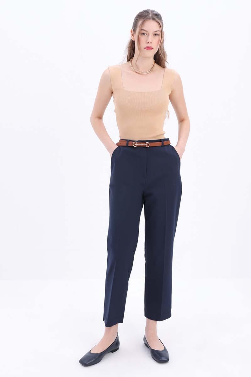 Hose aus marineblauem Baumwollstoff mit bequemer Passform