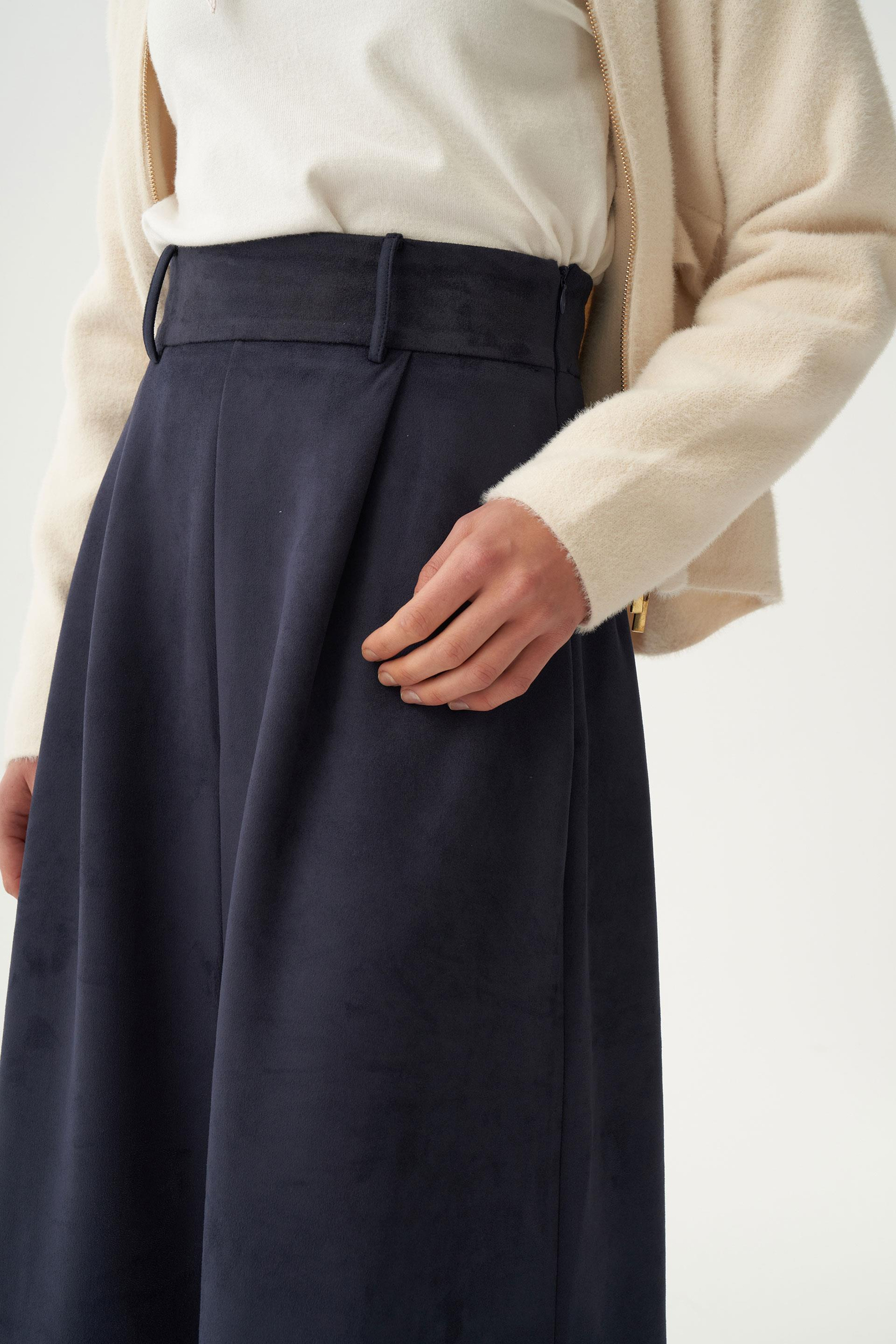 Lacivert-Pili Detaylı Scuba Süet Etek