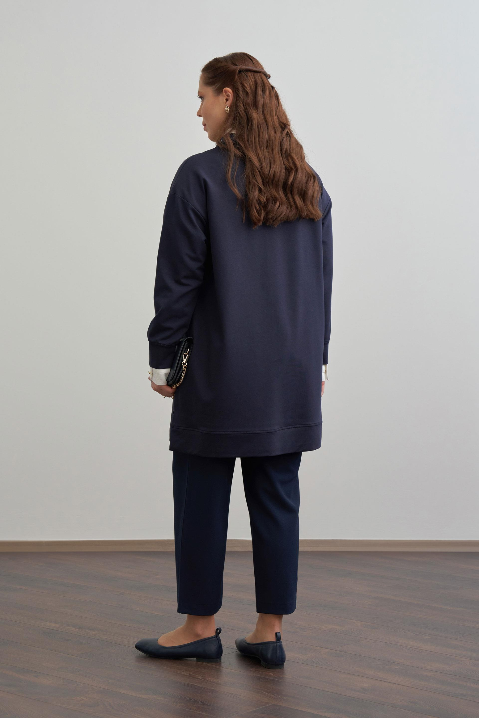 Lacivert-Yumuşak Dokulu Büyük Beden Nakışlı Sweatshirt