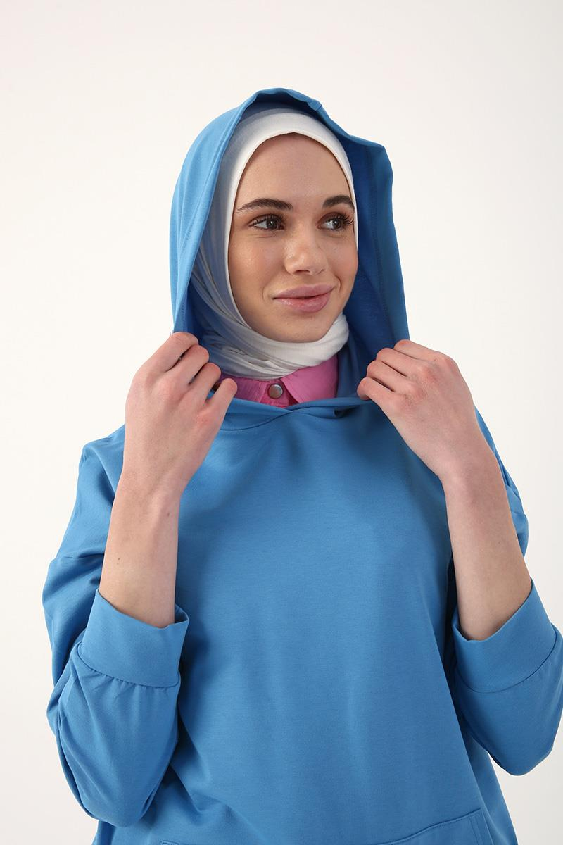 Mavi-Kapüşonlu Kanguru Cepli Sweatshirt