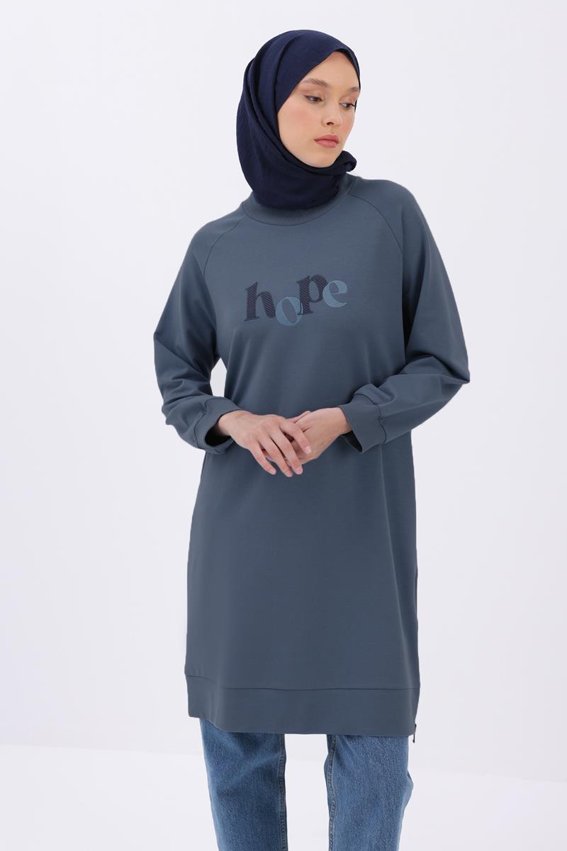 Mavi-YANDAN GARNİ YIRTMAÇLI SWEAT TUNİK