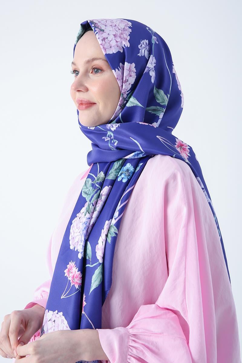 Purple-Patterned Twill Shawl