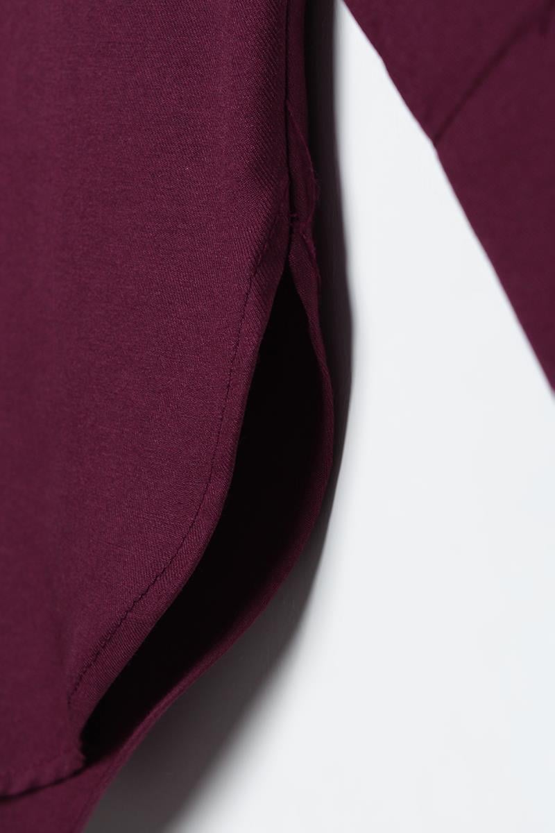 قميص أساسي كبير الحجم