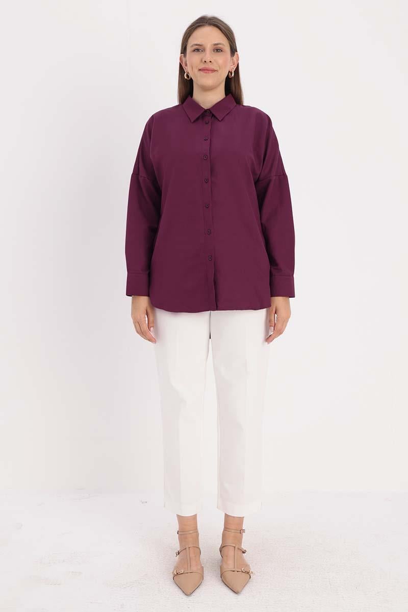 قميص أساسي كبير الحجم