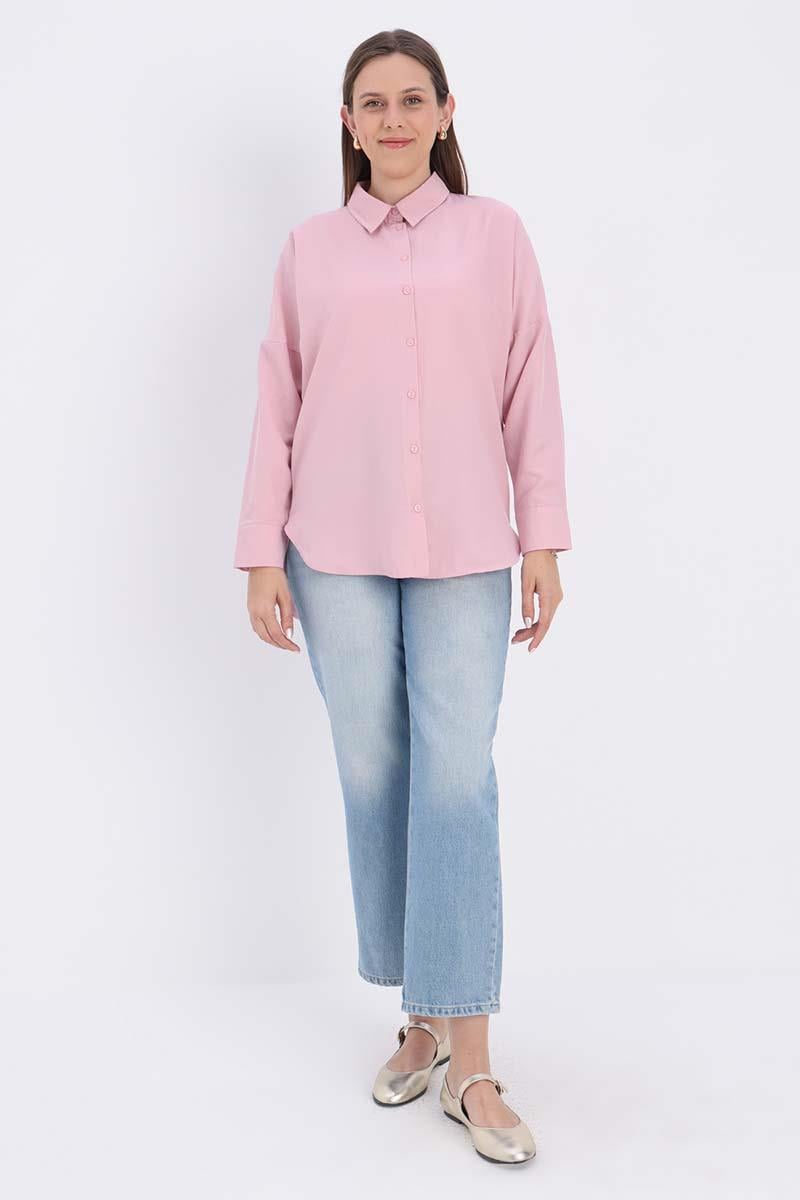 قميص وردي أساسي كبير الحجم