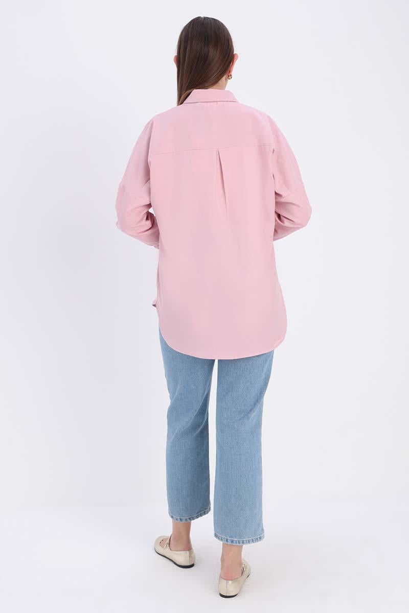 قميص وردي أساسي كبير الحجم