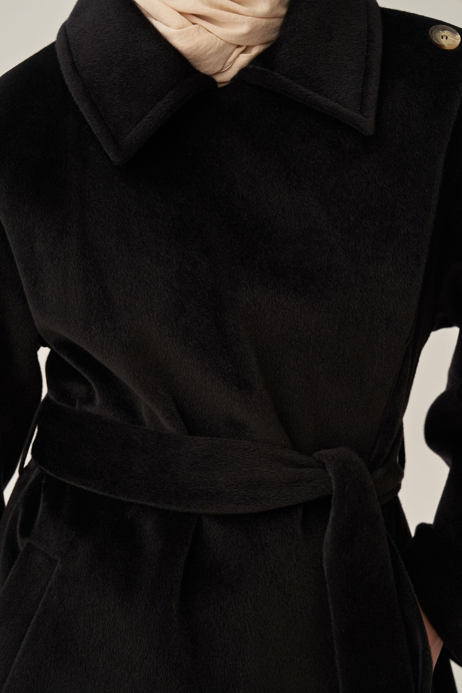 Siyah-Atkılı Uzun Kaşe Kaban