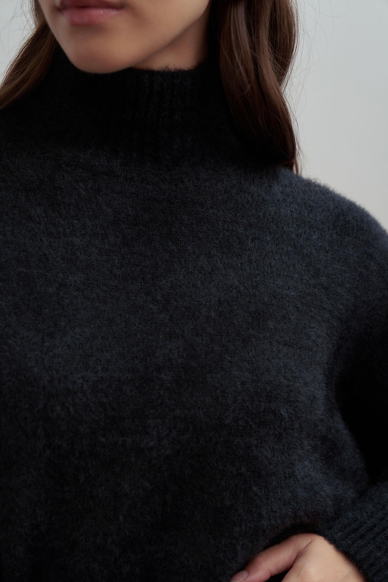 Siyah-Balıkçı Yaka Sakal İplik Triko Kazak