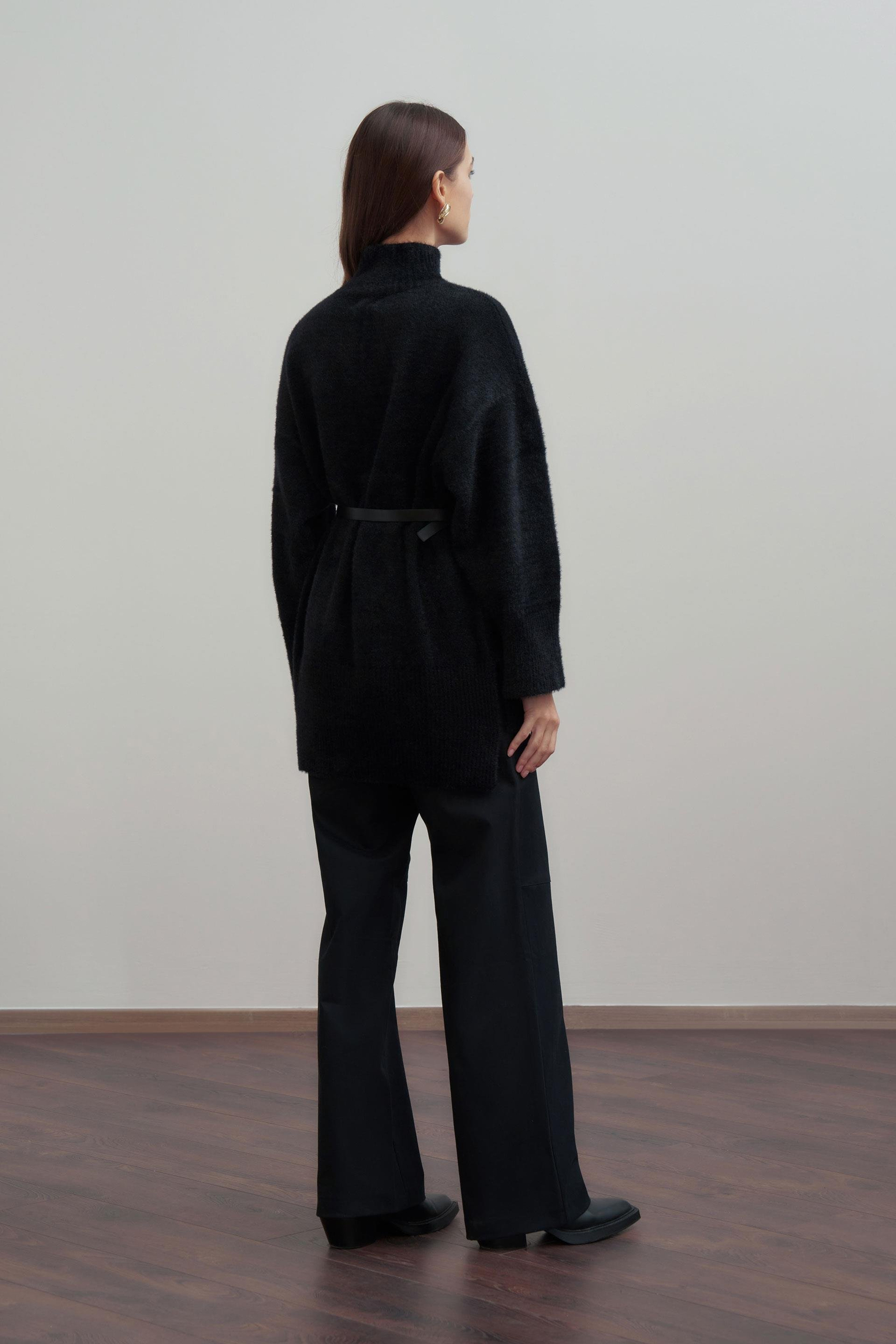 Siyah-Balıkçı Yaka Sakal İplik Triko Kazak