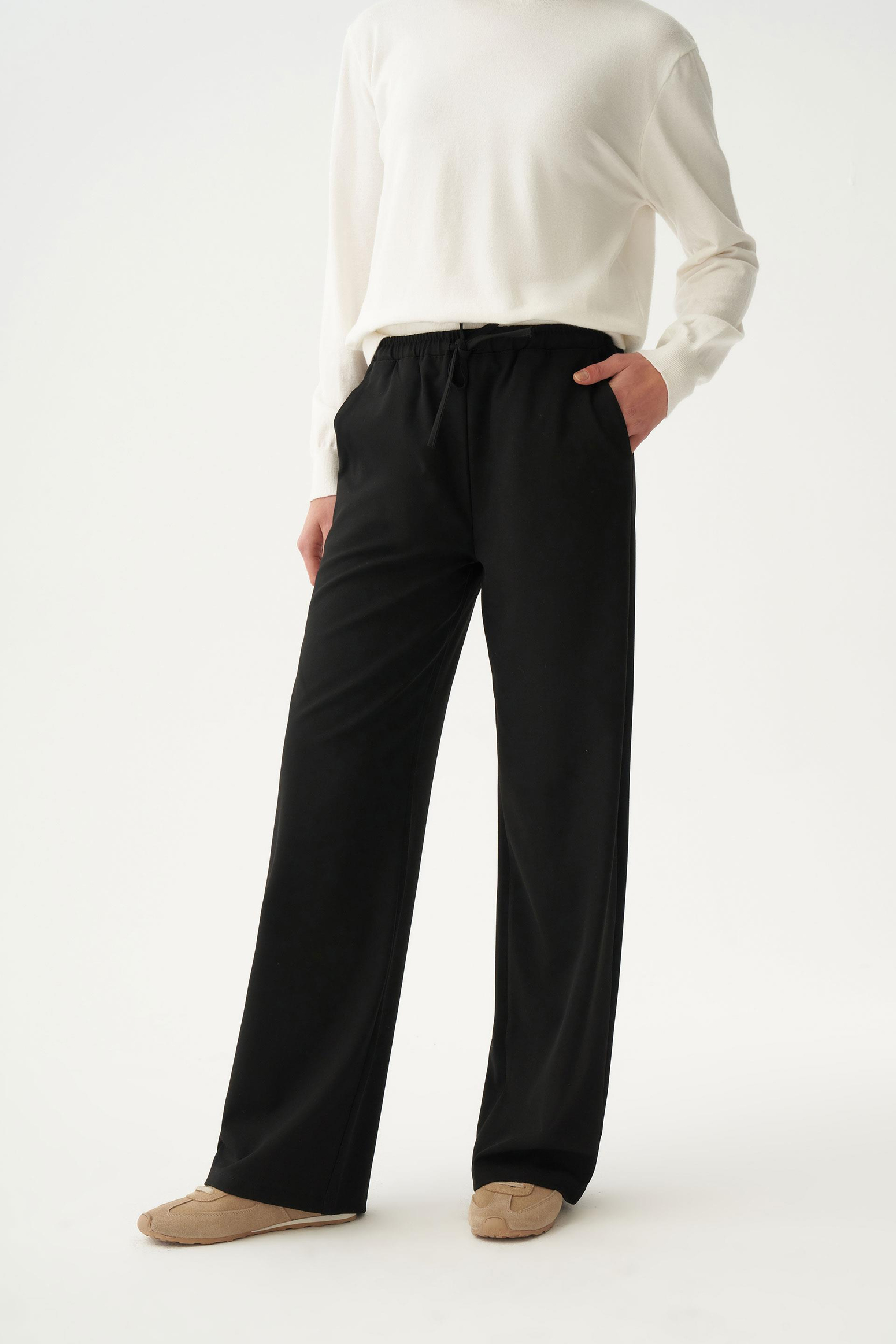 Siyah-Beli Lastikli Rahat Kalıp Polyviscon Pantolon