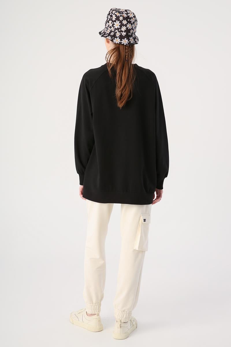 Siyah-Bisiklet Yaka Bloom With Grace Baskılı Sweatshirt
