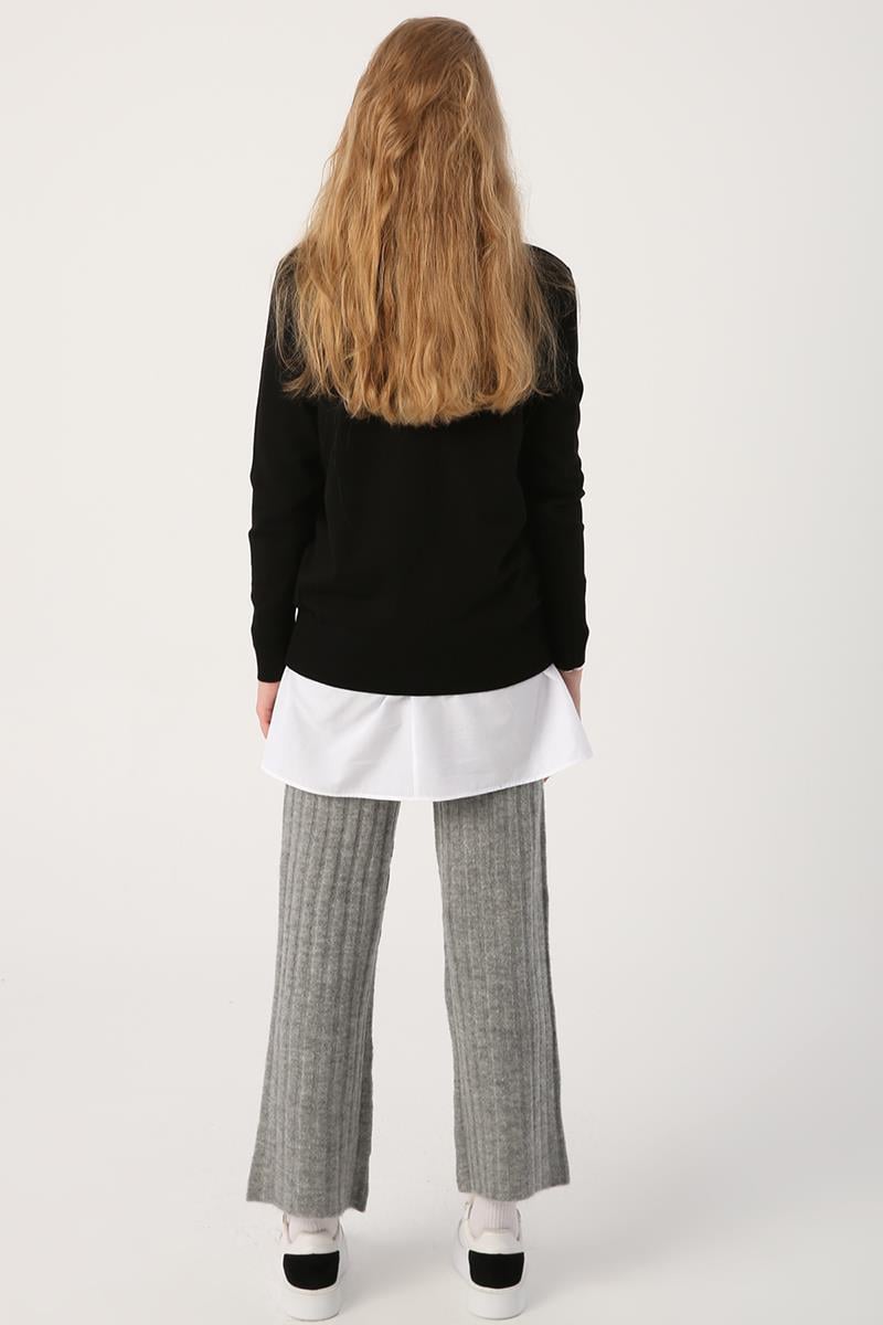 Black-Crewneck Knitwear Sweater