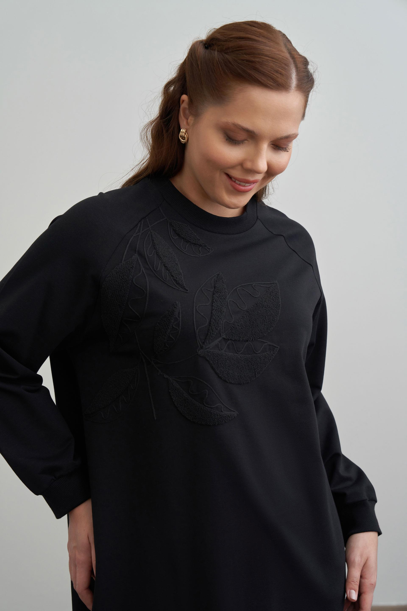 Siyah-Büyük Beden Pamuklu Yaprak Desenli Tunik