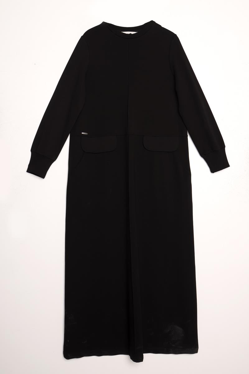 Black-Pocket Knitted Dress