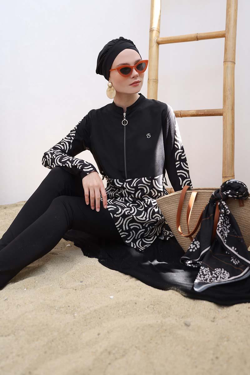Maillot de bain hijab noir à demi-patte de boutonnage et taille plissée, quatre pièces