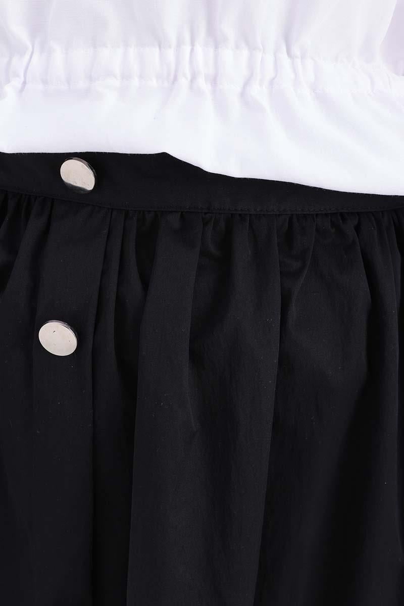 Black-Button Detailed Pleated Skirt
