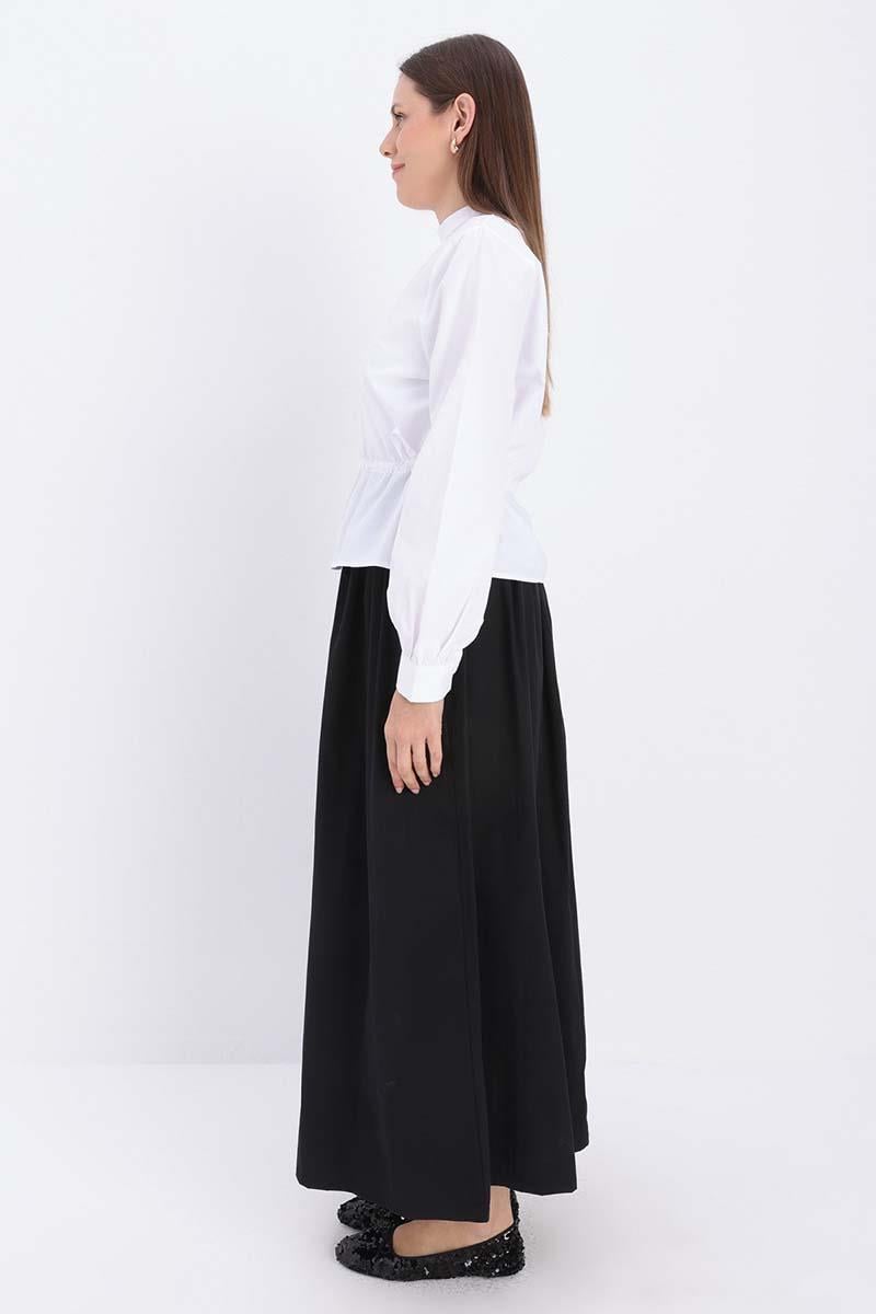 Black-Button Detailed Pleated Skirt