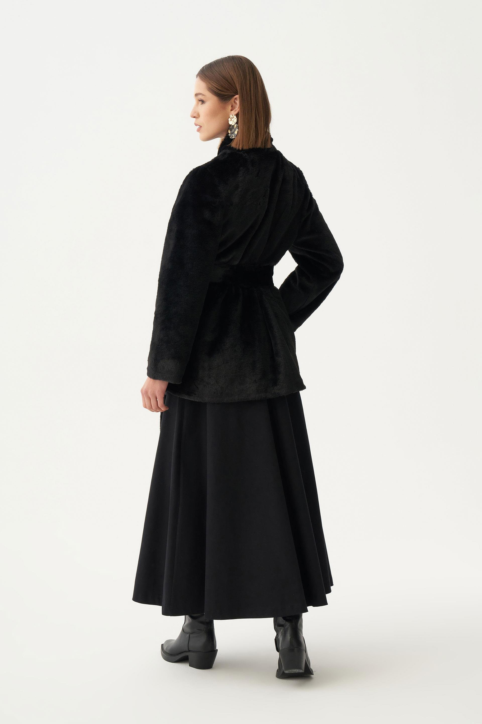 Siyah-Gold Düğmeli Kürk Kaban