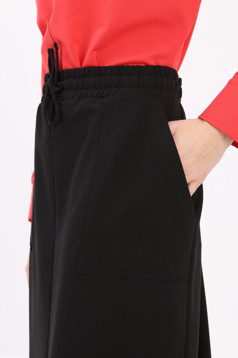 Siyah-İki Cepli Etek