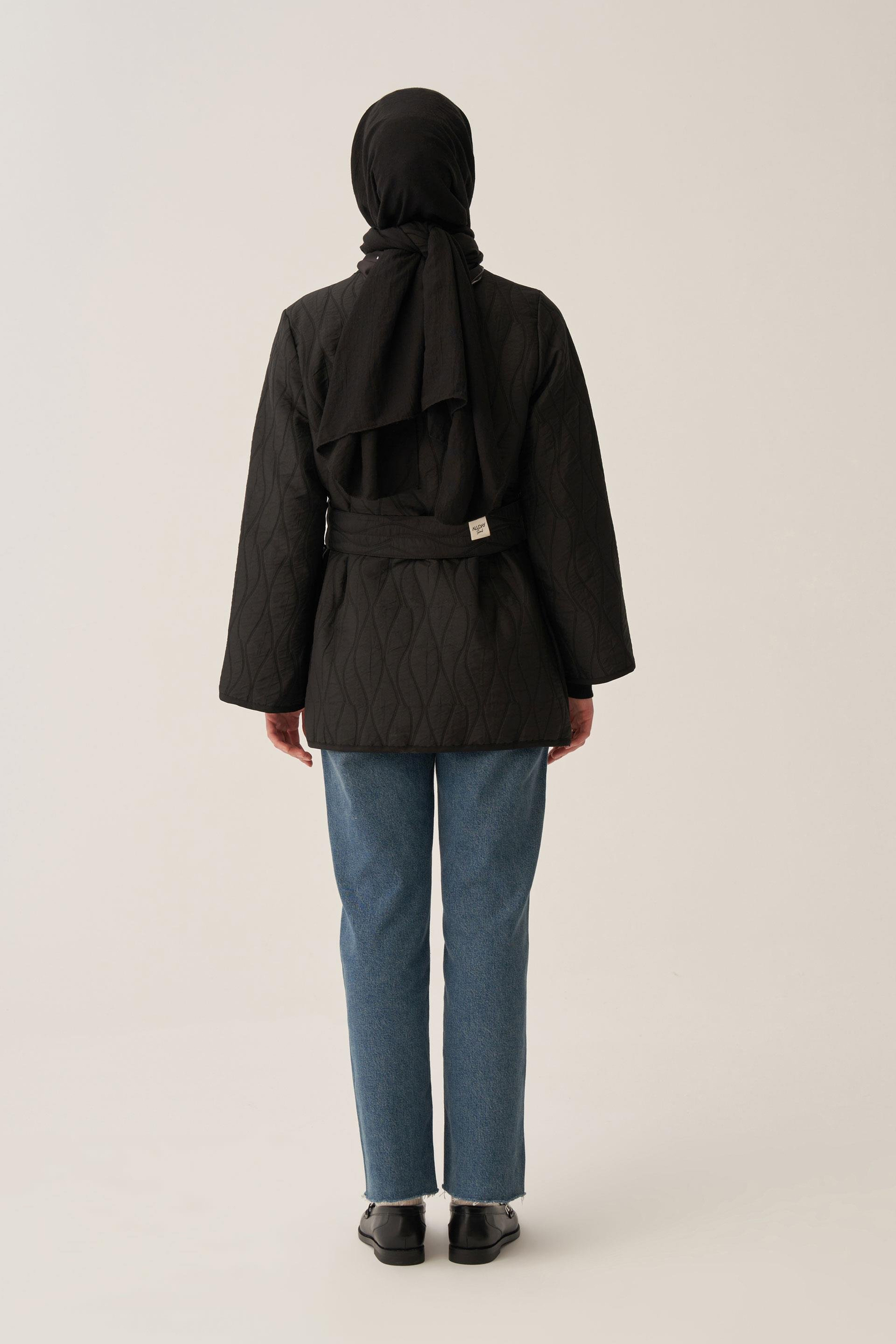 Siyah-İnce Kapitone Kruvaze Kuşaklı Ceket