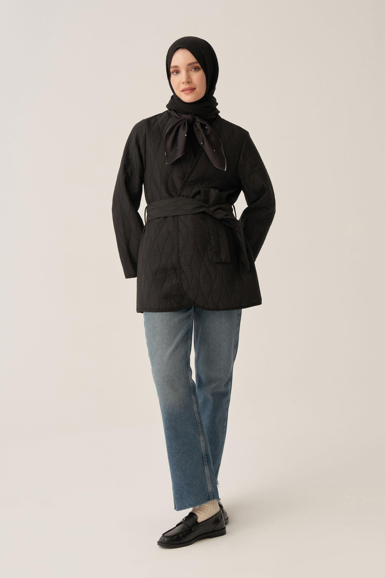 Siyah-İnce Kapitone Kruvaze Kuşaklı Ceket