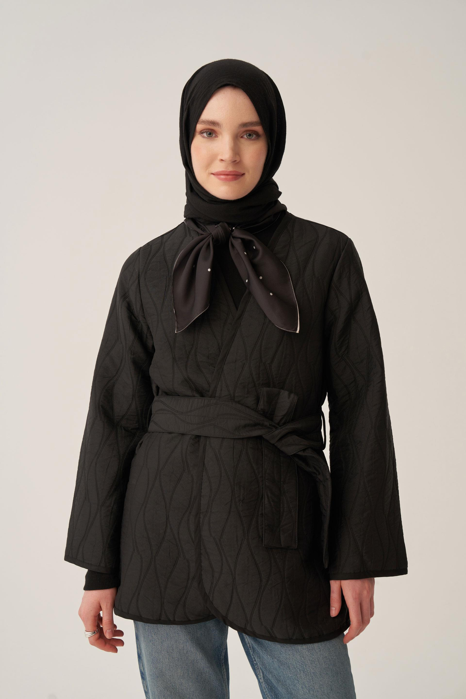 Siyah-İnce Kapitone Kruvaze Kuşaklı Ceket