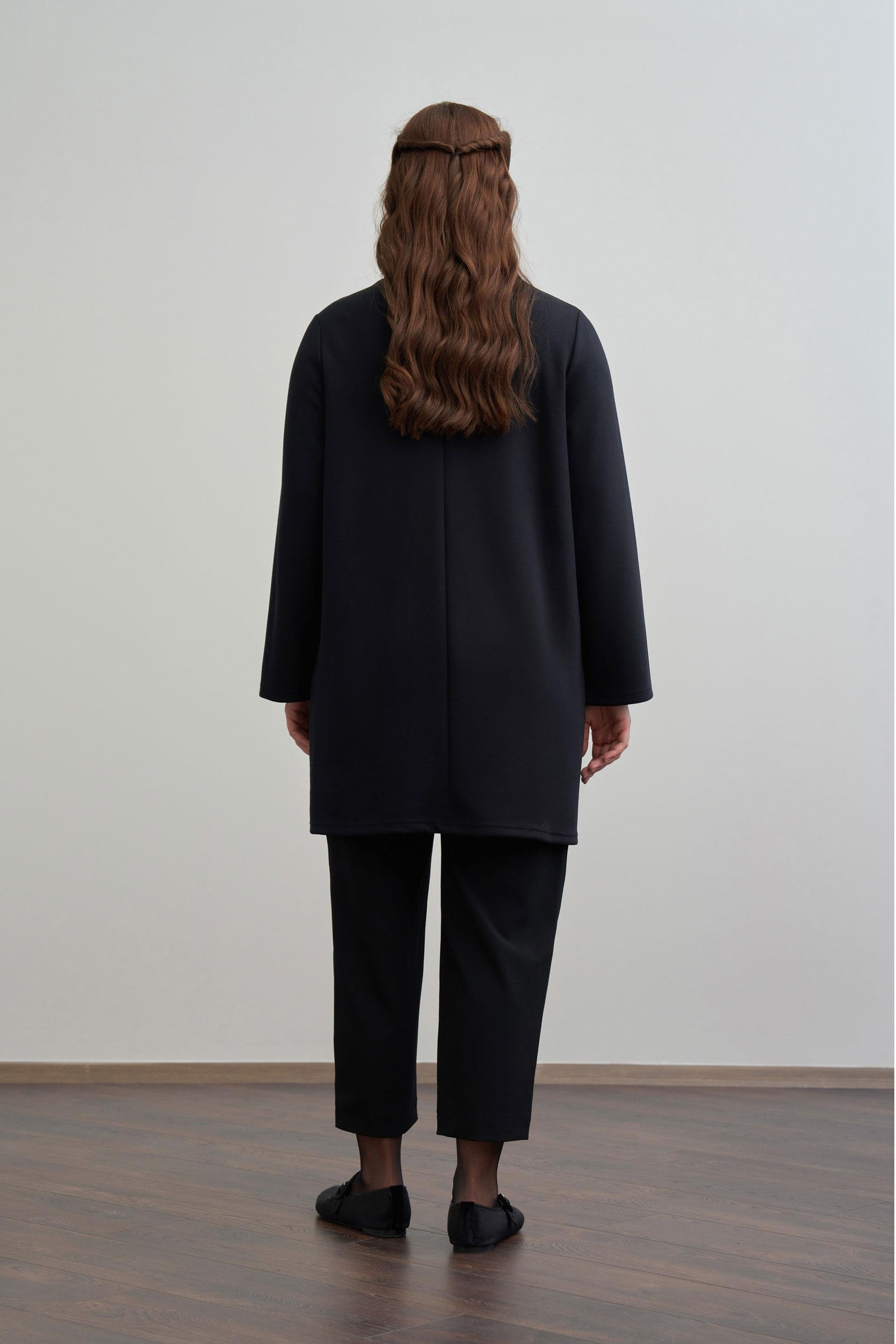 Siyah-İnci İşlemeli Tunik