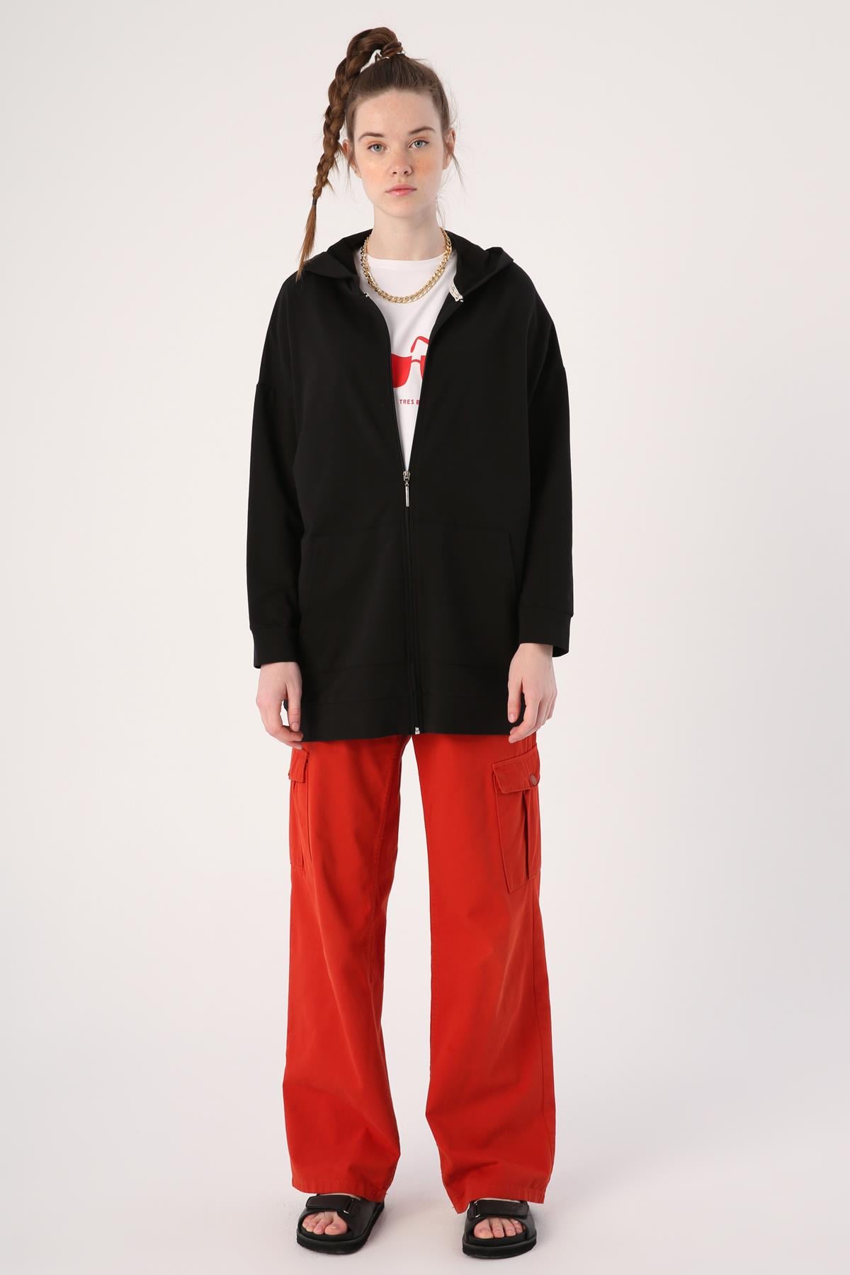 Siyah-Kapüşonlu Sweat Hırka