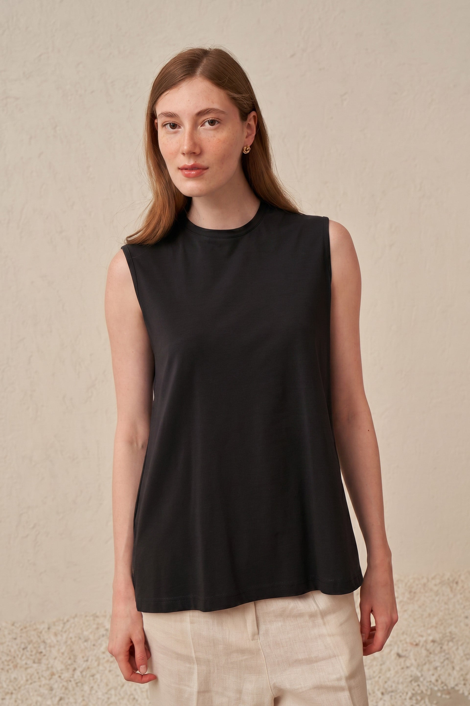 Siyah-Kolsuz Modal T-Shirt