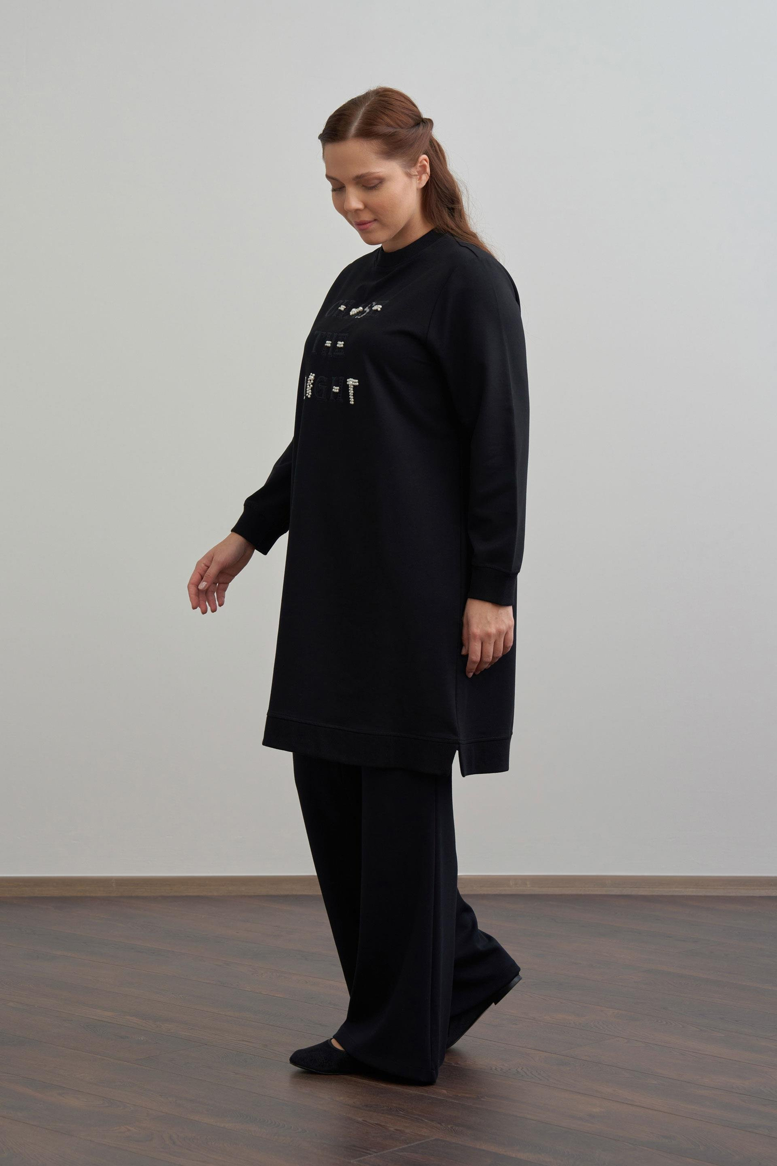 Siyah-Nakışlı Pamuklu Tunik