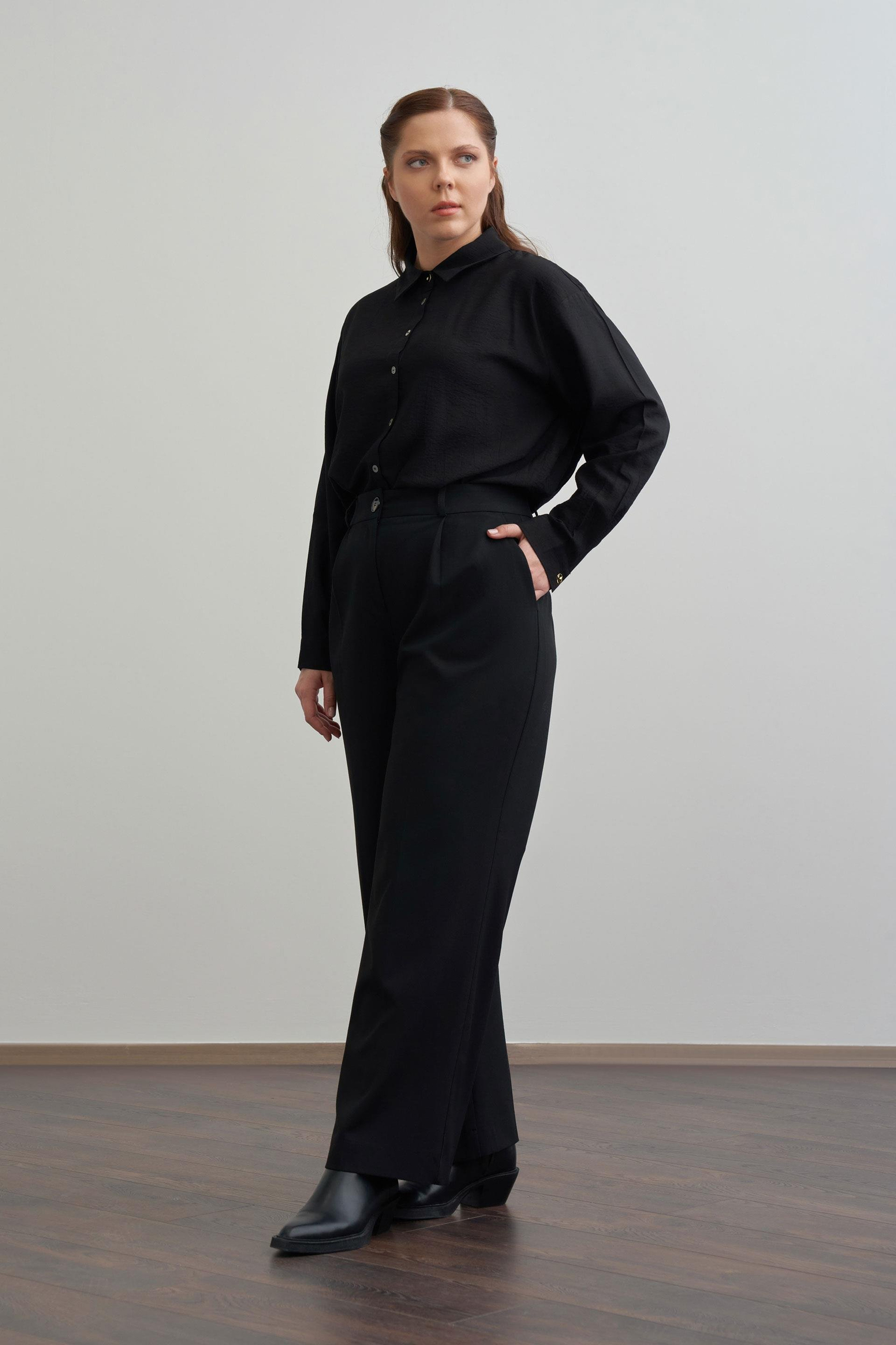 Siyah-Önü Pileli Polyviscon Pantolon