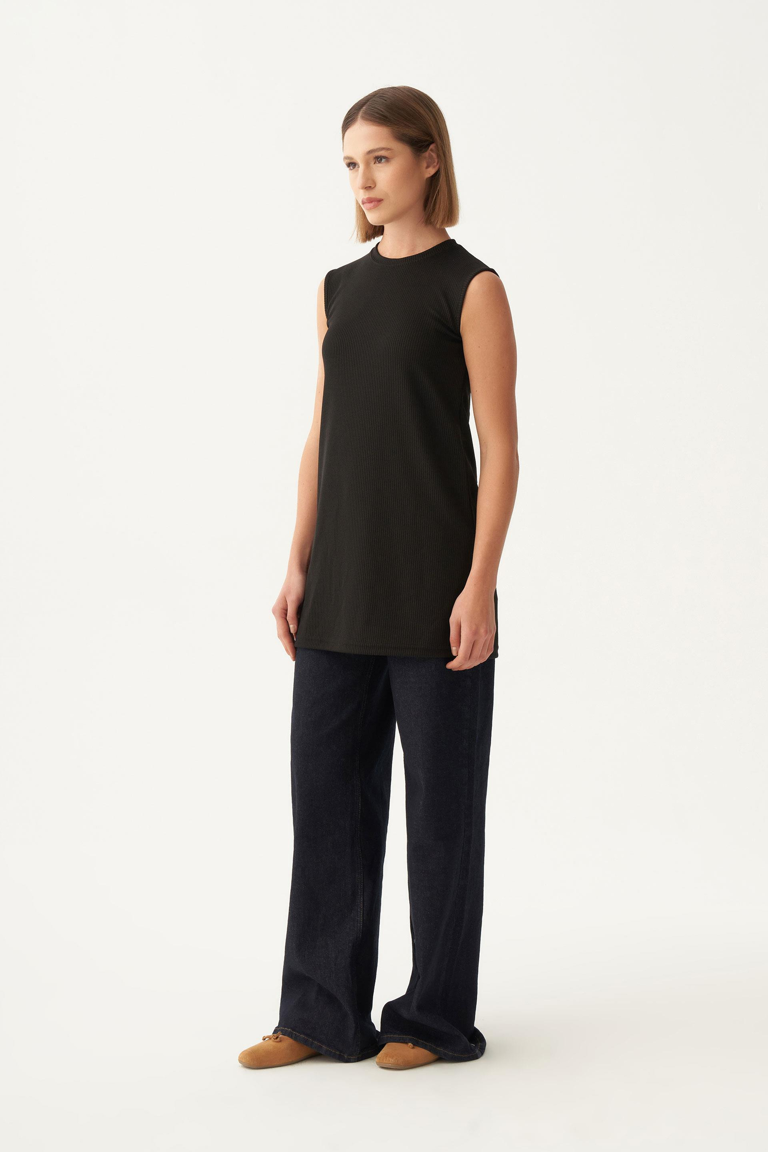 Siyah-Pamuklu Fitilli Kolsuz Likralı T-Shirt