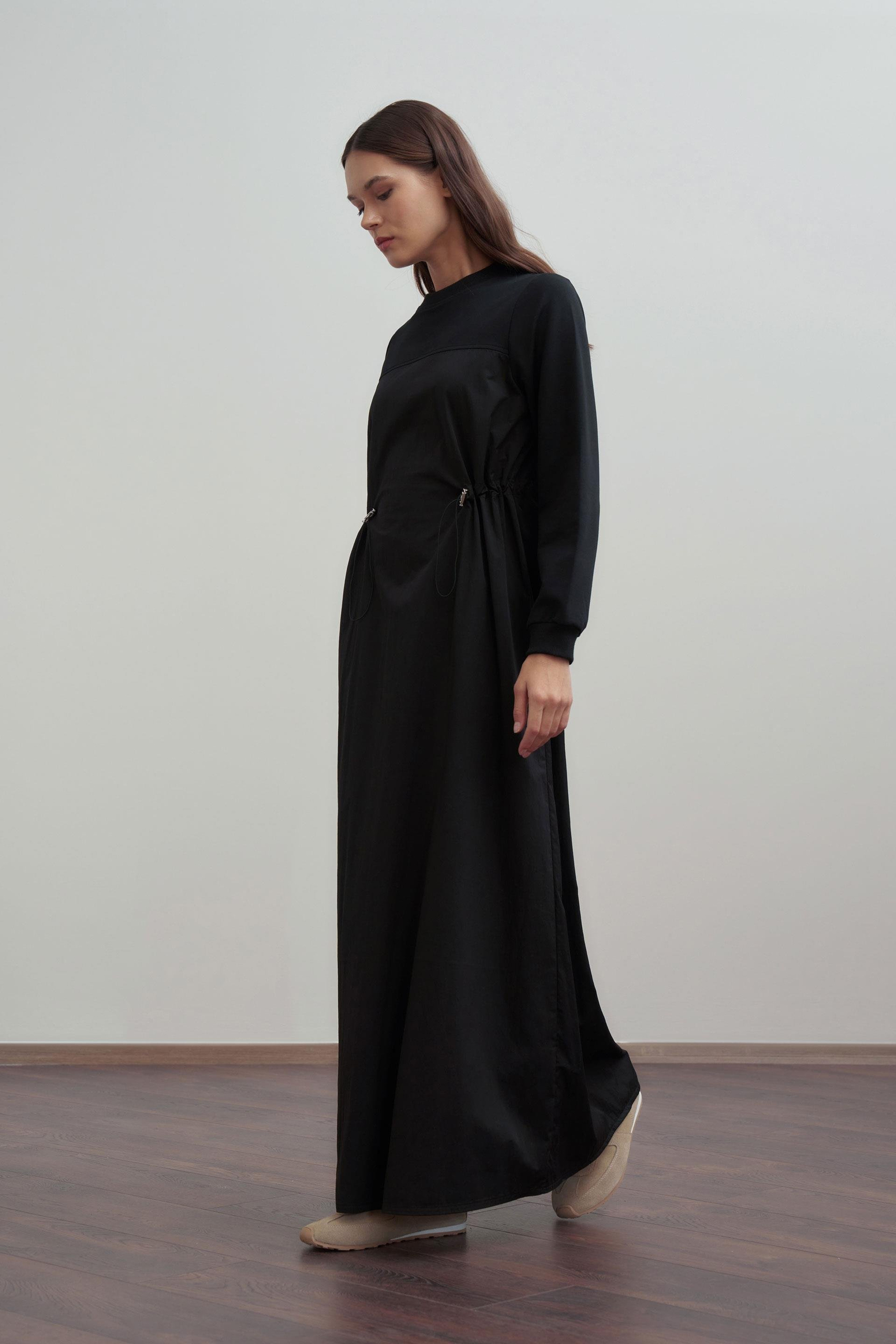 Siyah-Pamuklu Lastikli Bel Ayarlı Elbise