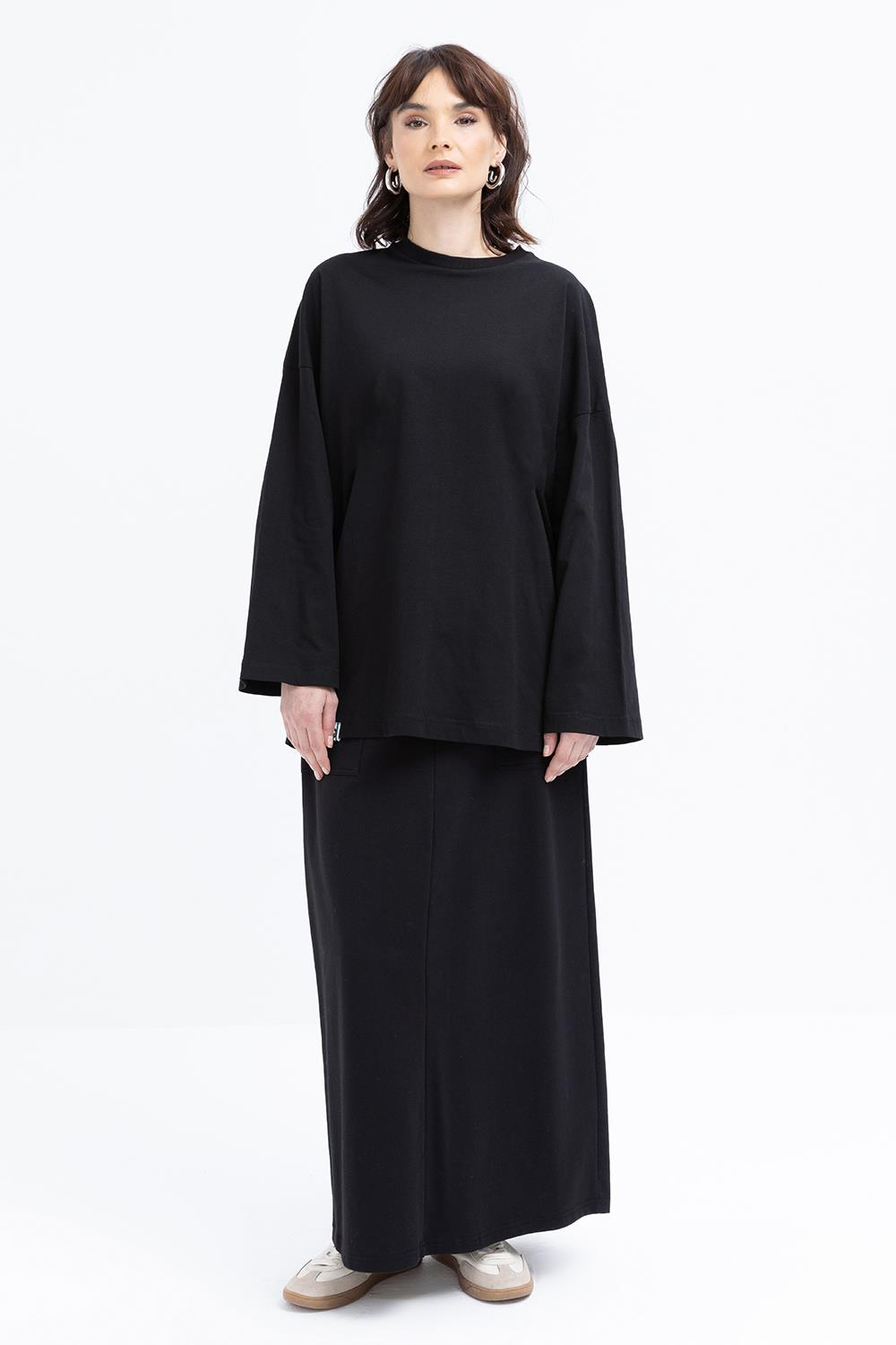 Black-Sleeve Appliqué Striped Sweatshirt