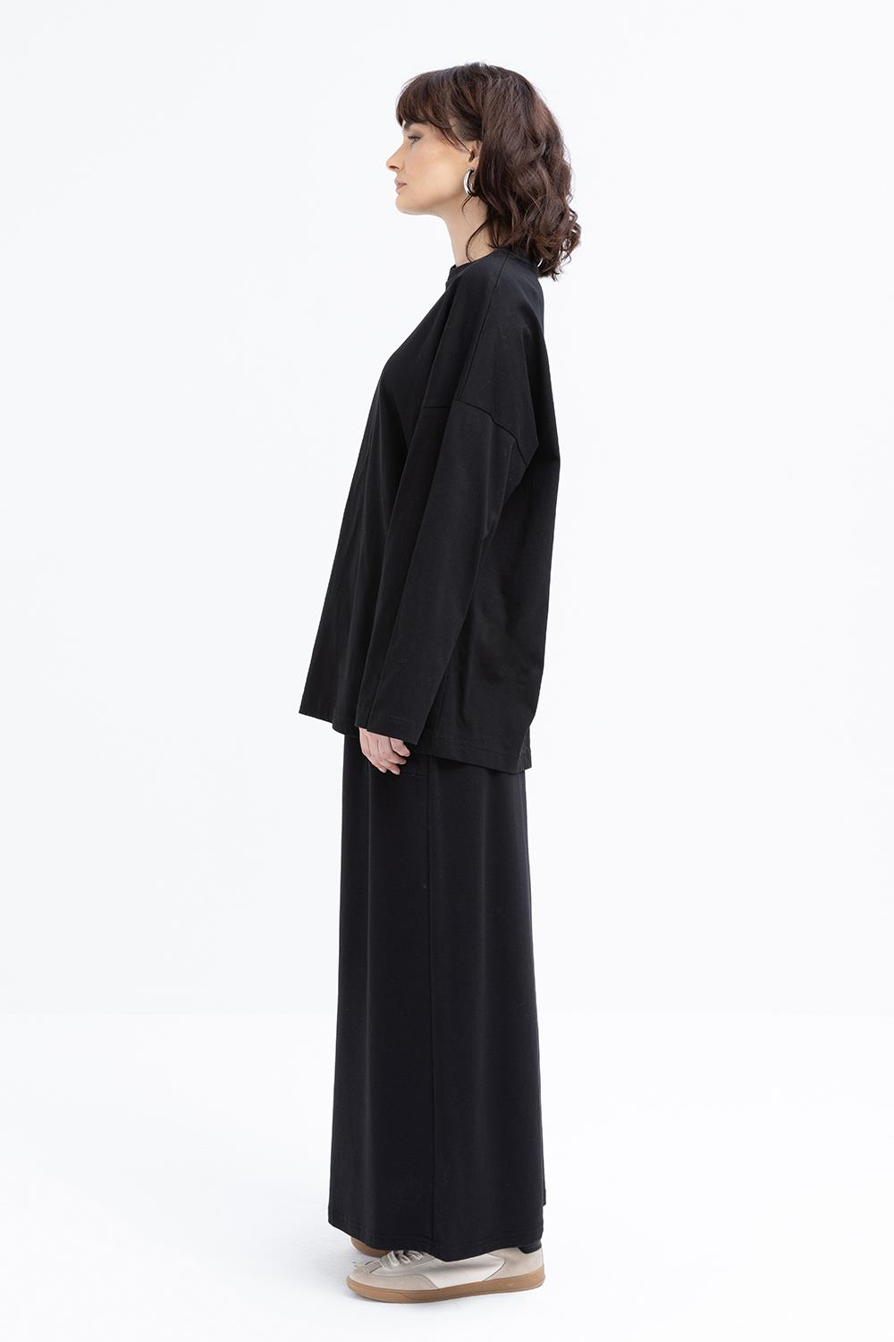 Black-Sleeve Appliqué Striped Sweatshirt
