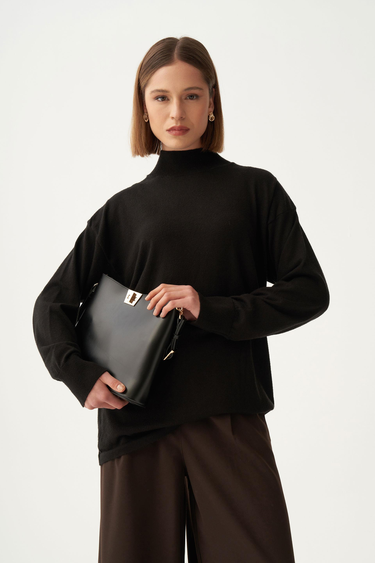 Siyah-Yarım Balıkçı Kolsuz Kazak