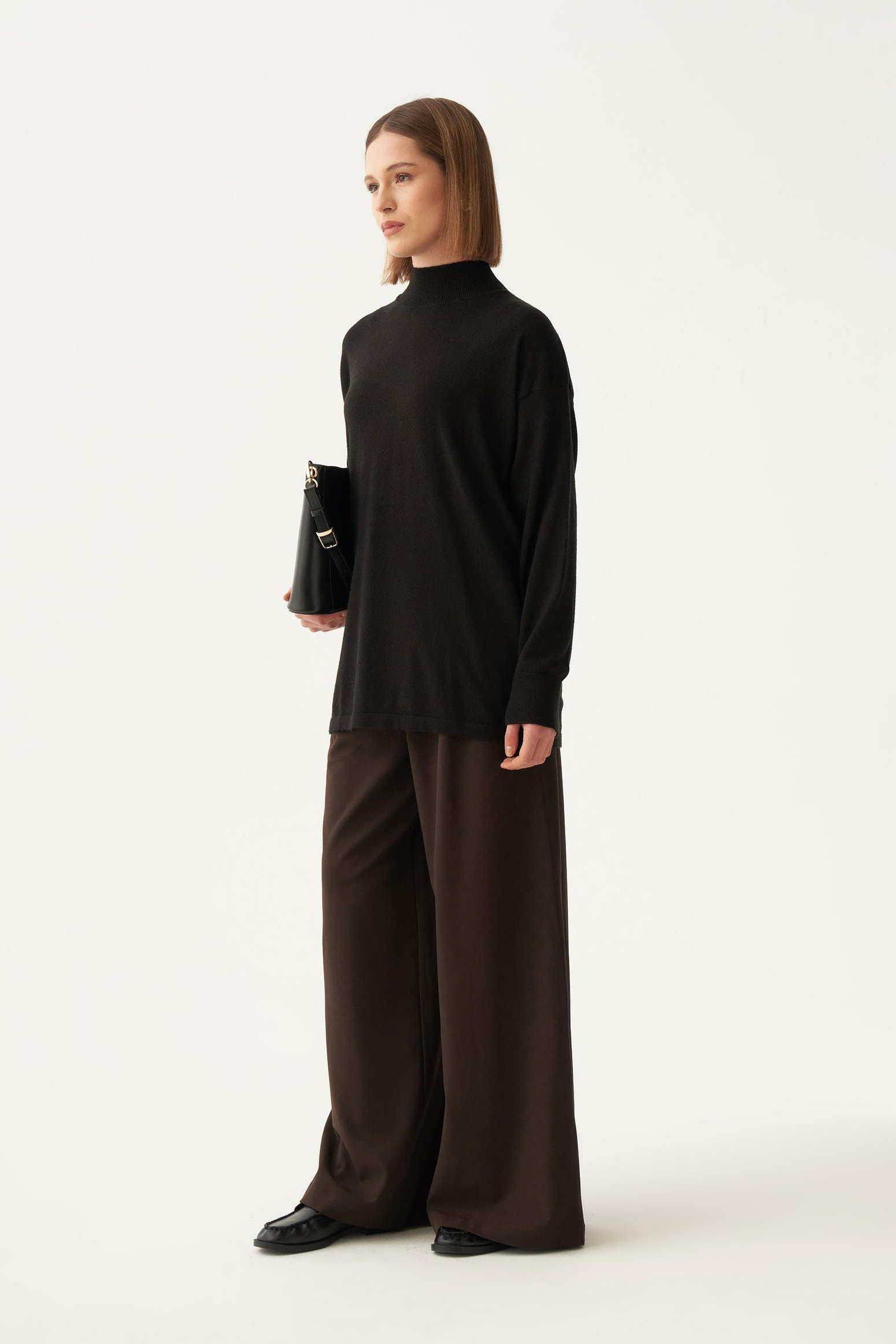 Siyah-Yarım Balıkçı Kolsuz Kazak