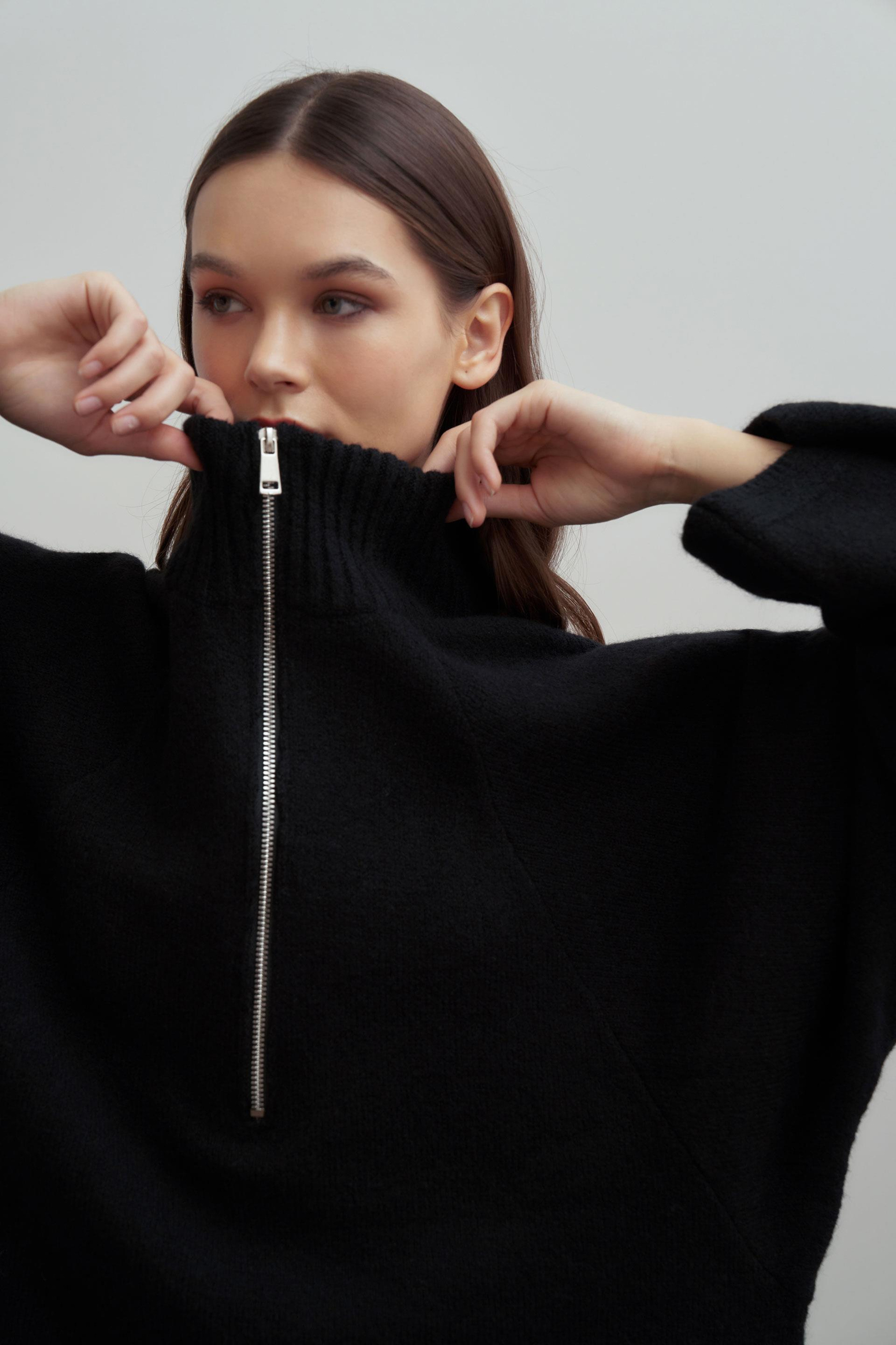 Siyah-Yarım Fermuarlı Kazak