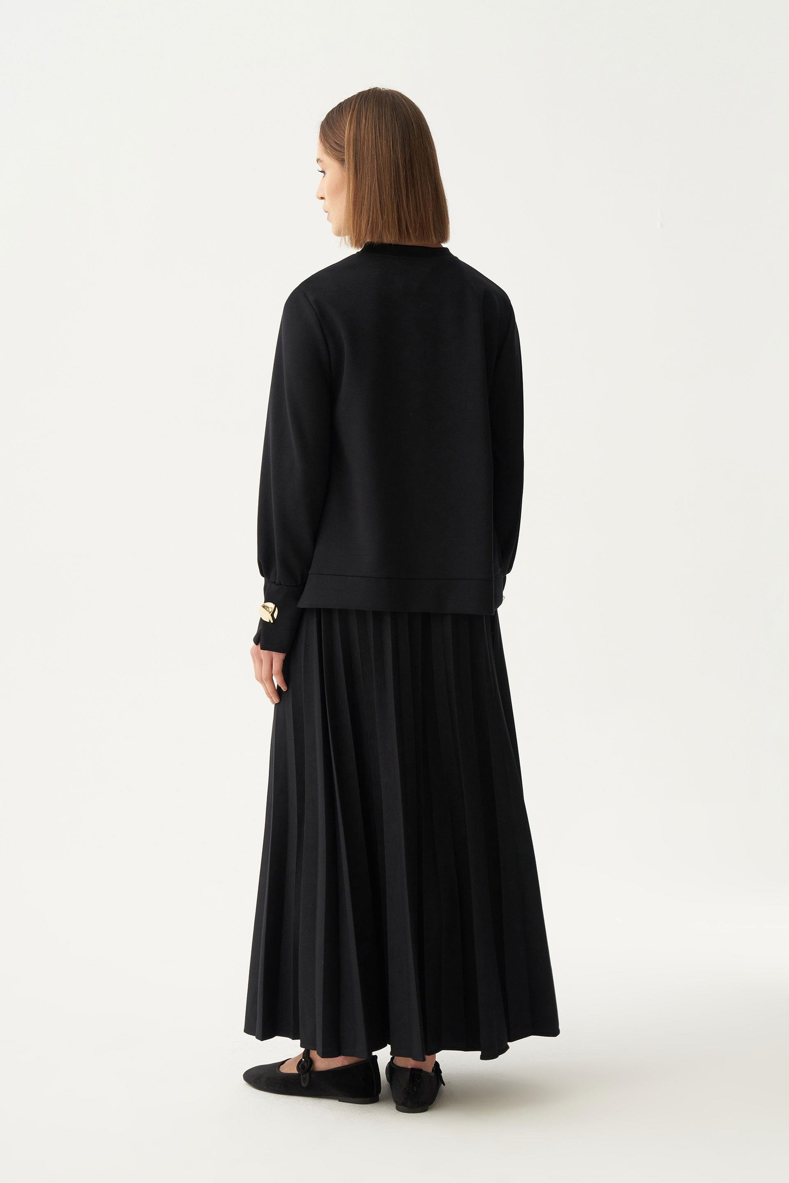 Siyah-Yumuşak Dokulu Pliseli Şık Etekli Takım