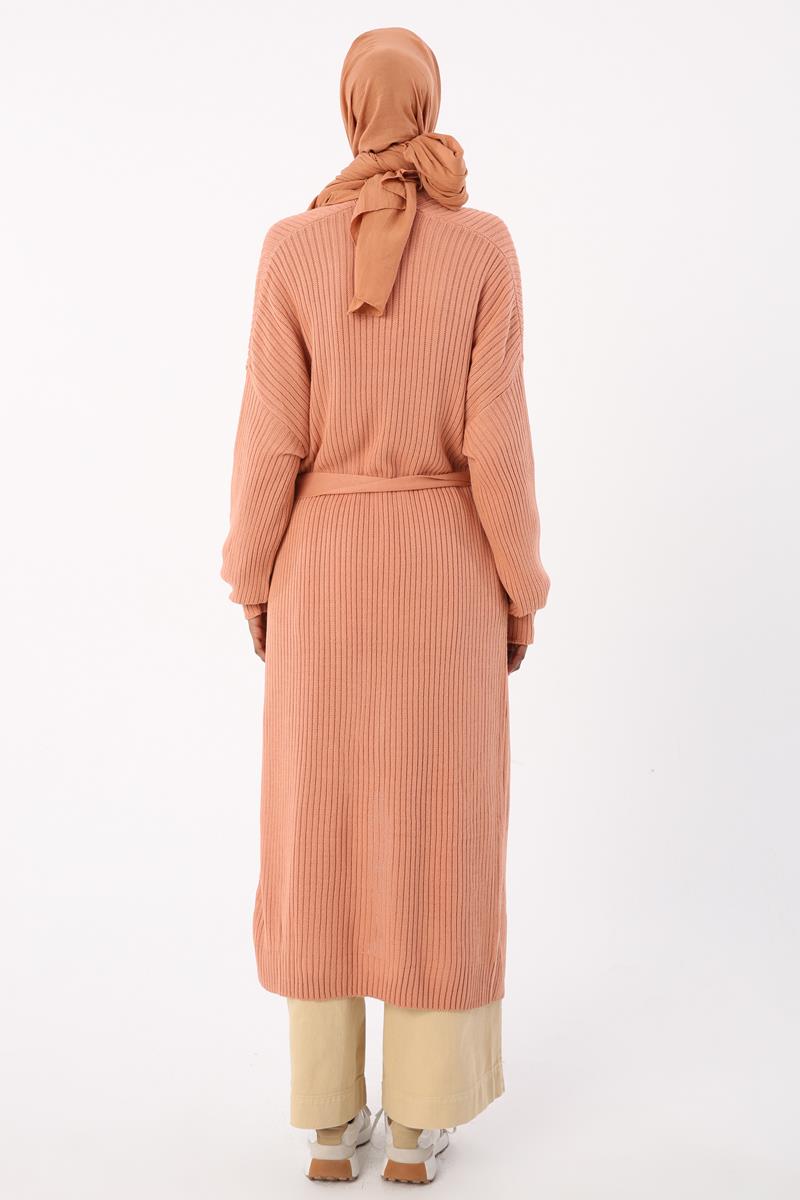 Cardigan long tricoté à ceinture côtelée orange doux