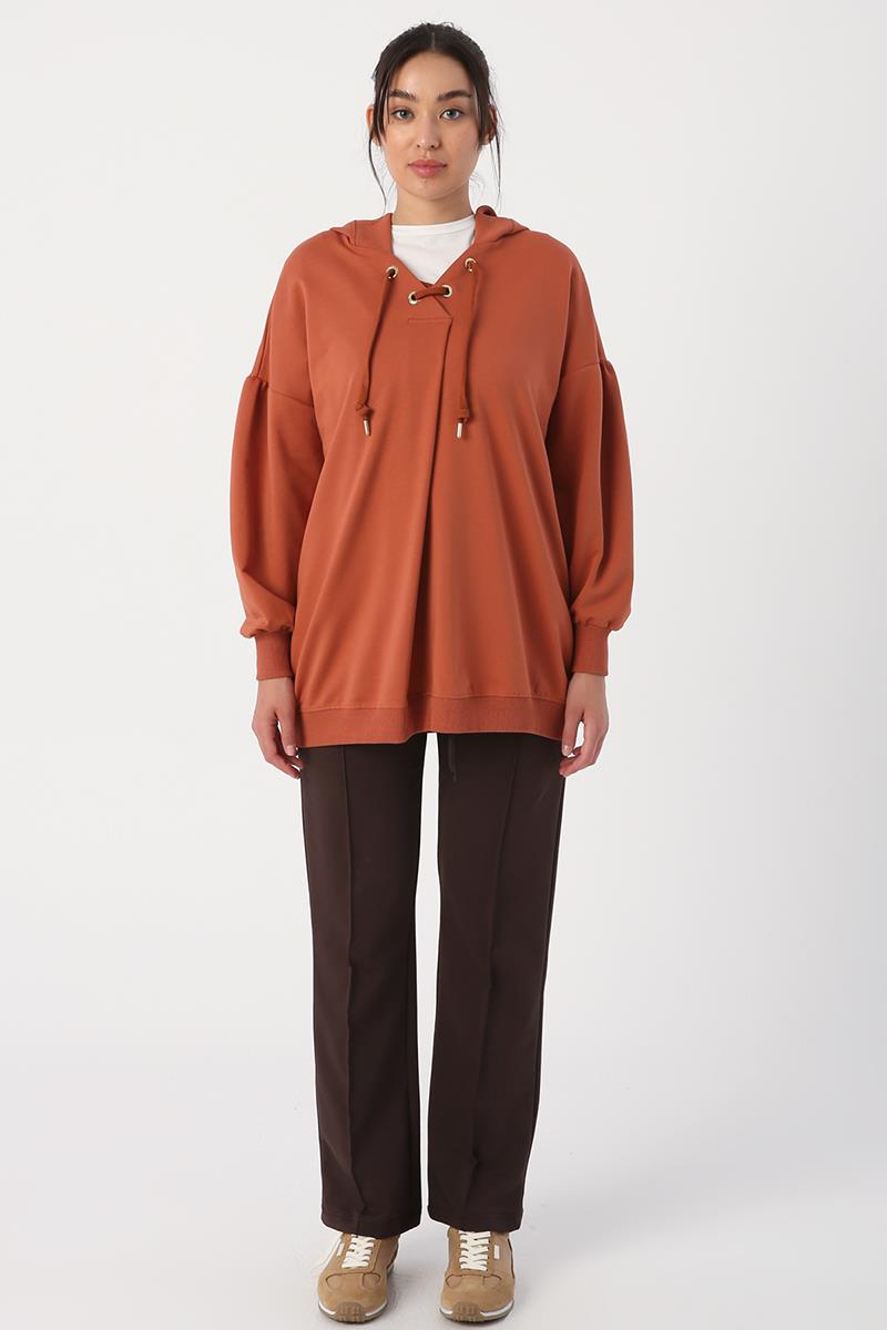 Tarçın-Oversize Kapüşonlu Yaka Detaylı Sweatshirt