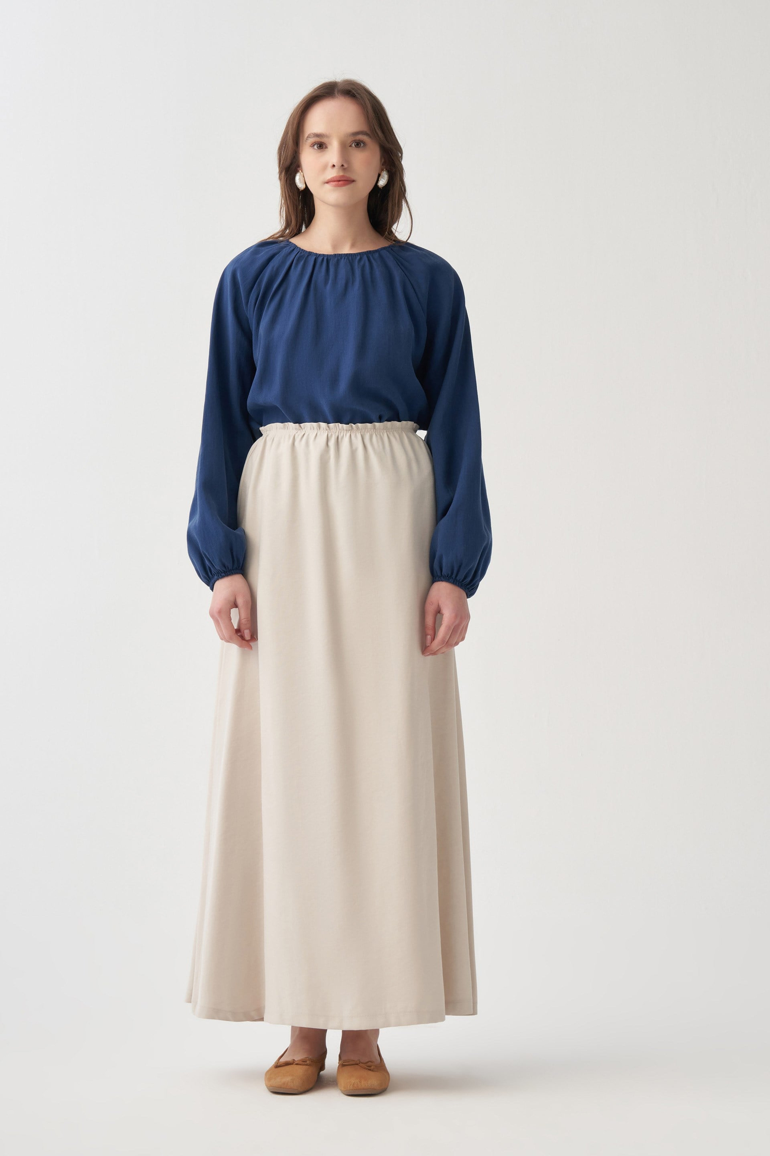 Stone-Elastic Waist Flared Skirt