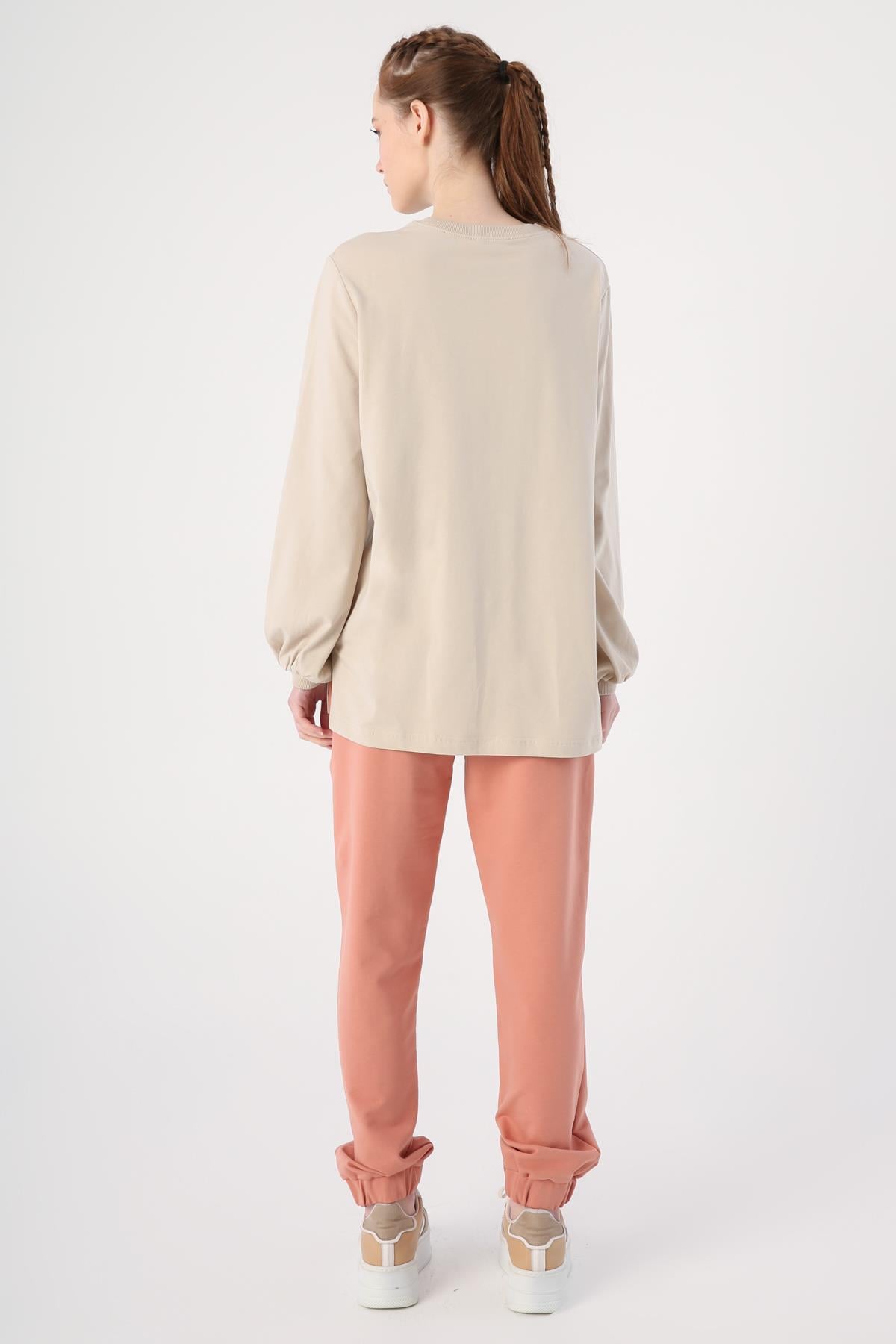 Stone-Crew Neck Gathered Cotton Blouse