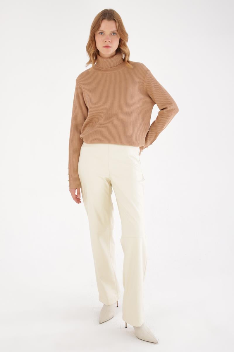 Stone-Side Zipper Stitching Detailed Faux Leather Trousers