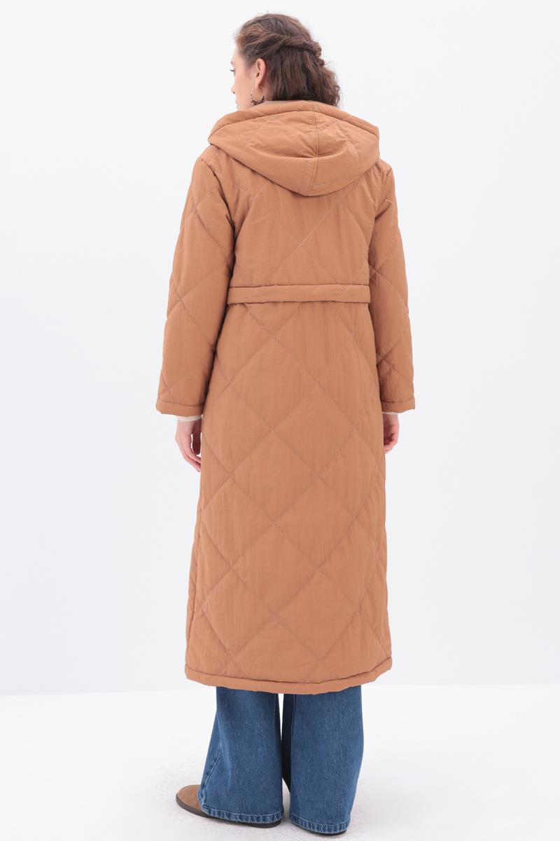 Soil-Hooded Quilted Coat